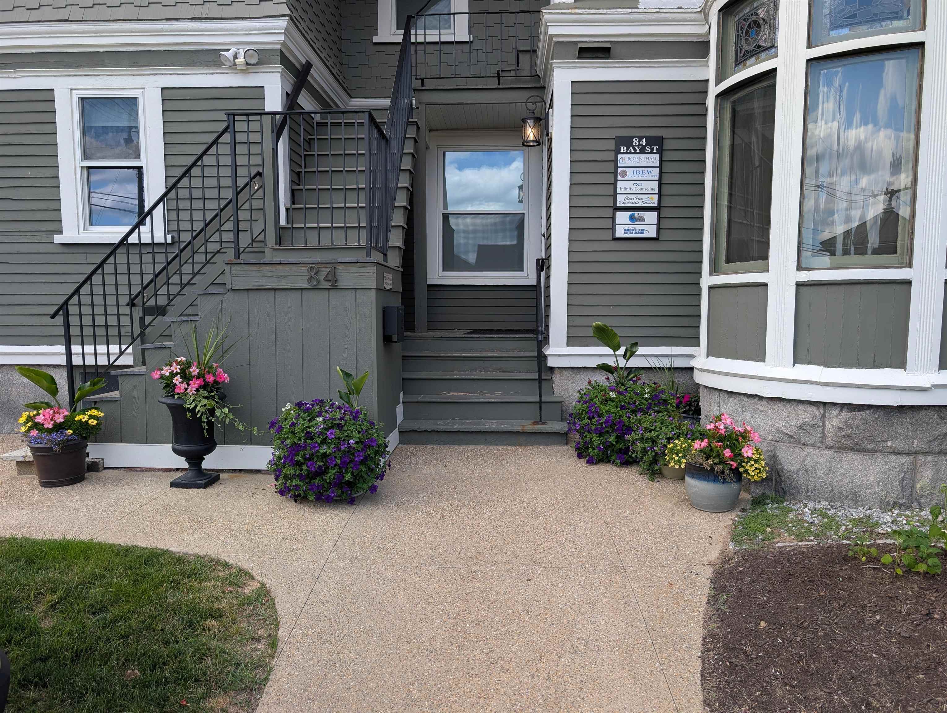 84 Bay Street Property Photo 3