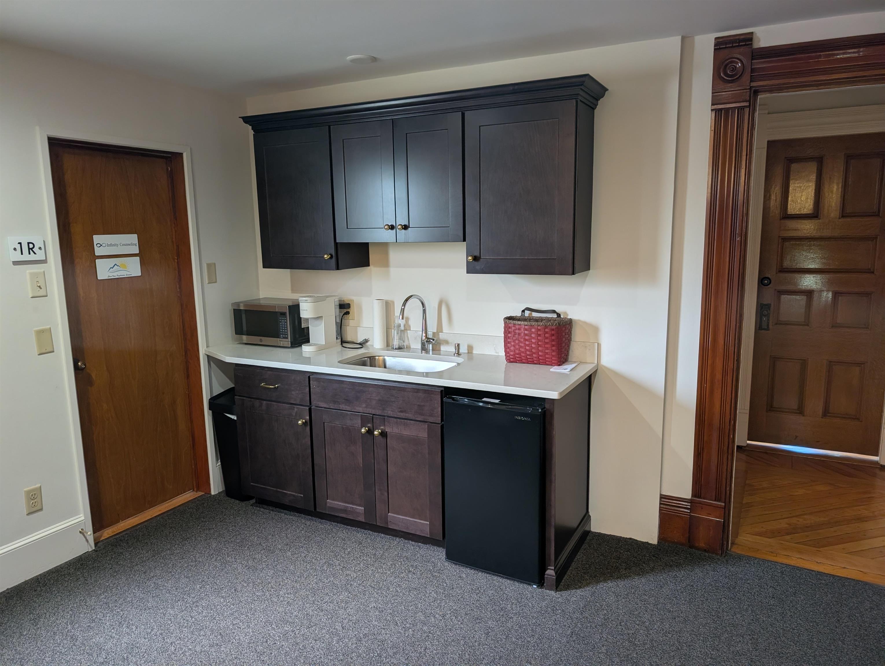 84 Bay Street Property Photo 6