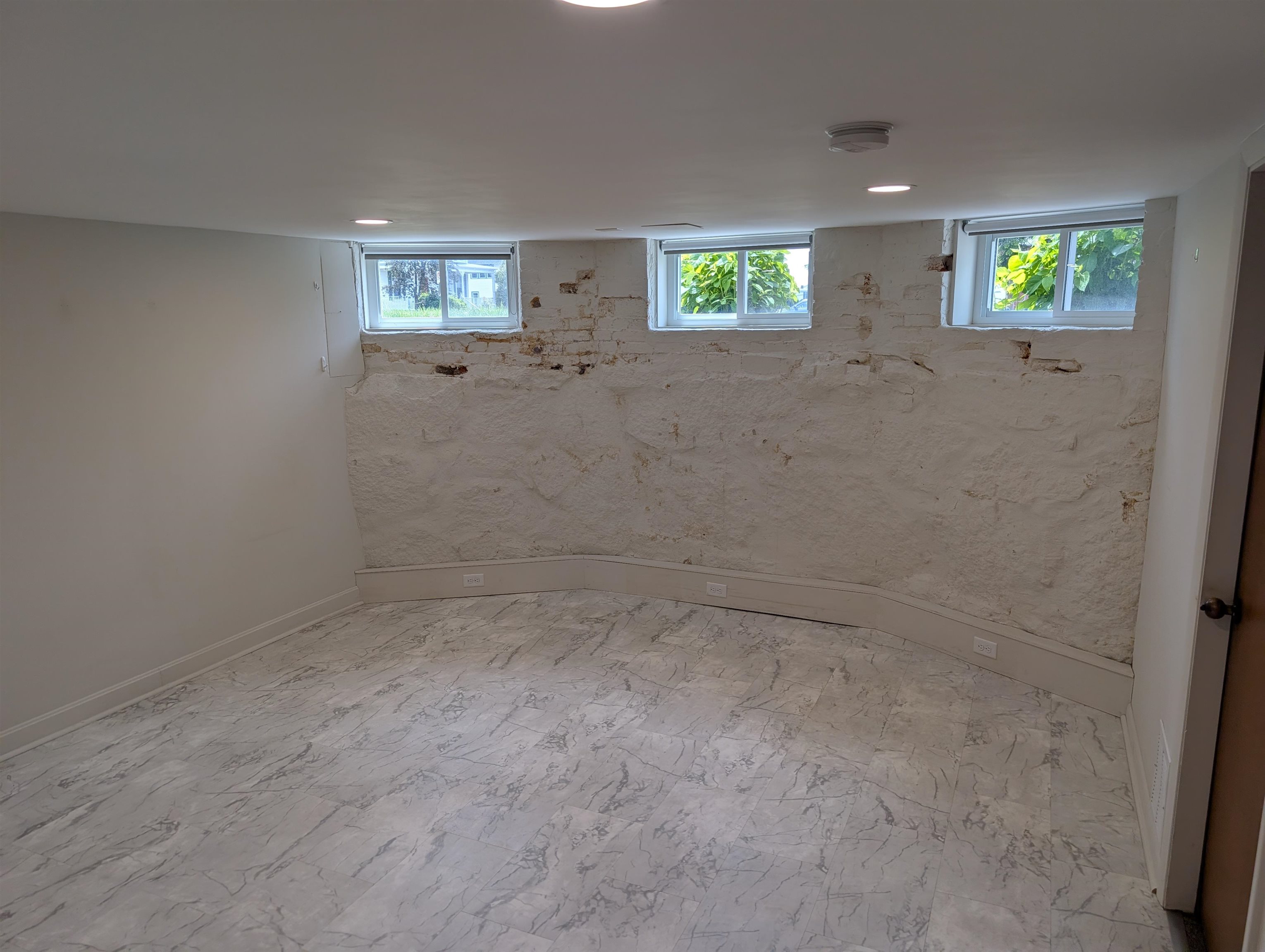 84 Bay Street Property Photo 15