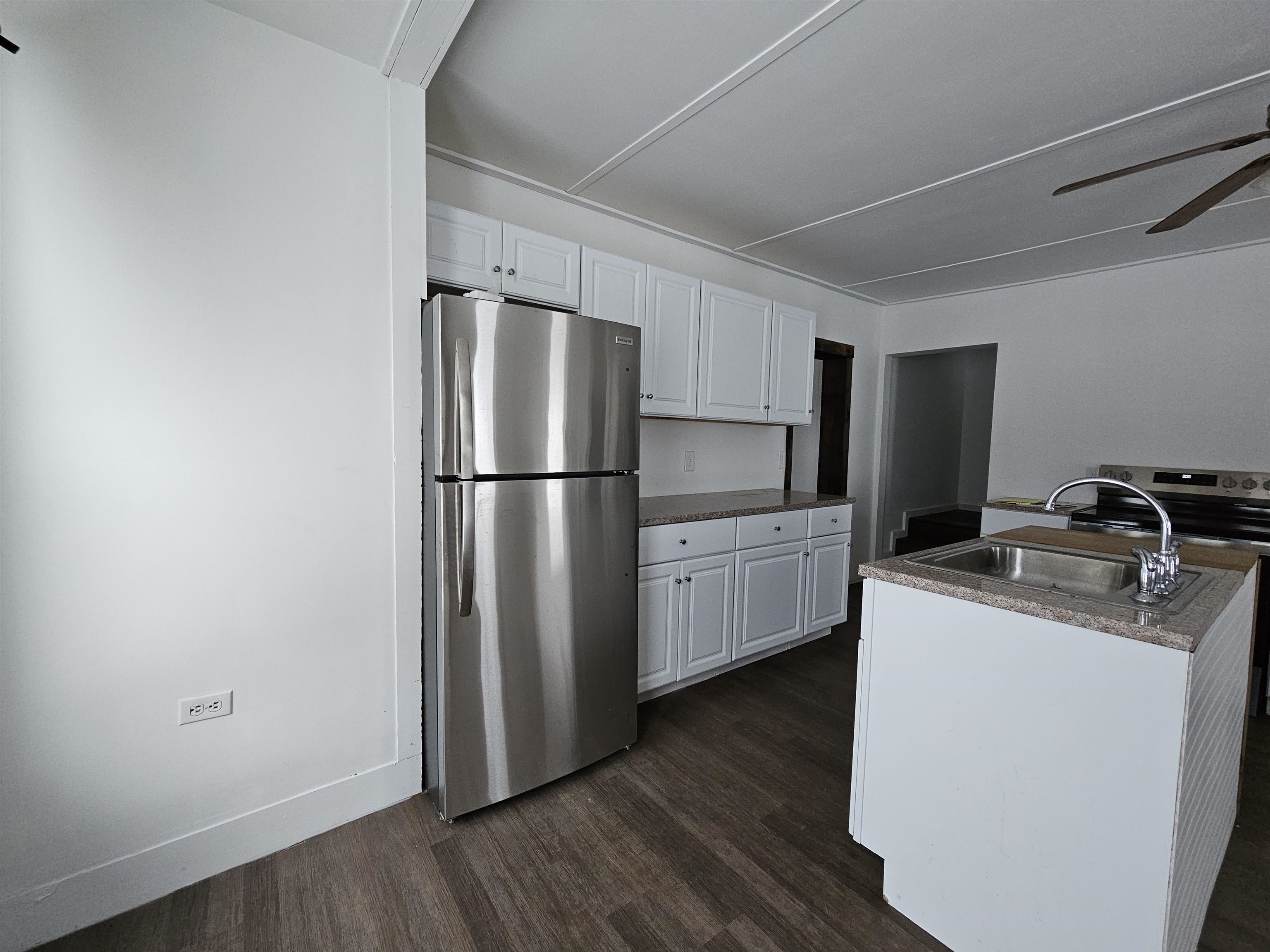 49 Winter Street Property Photo 9