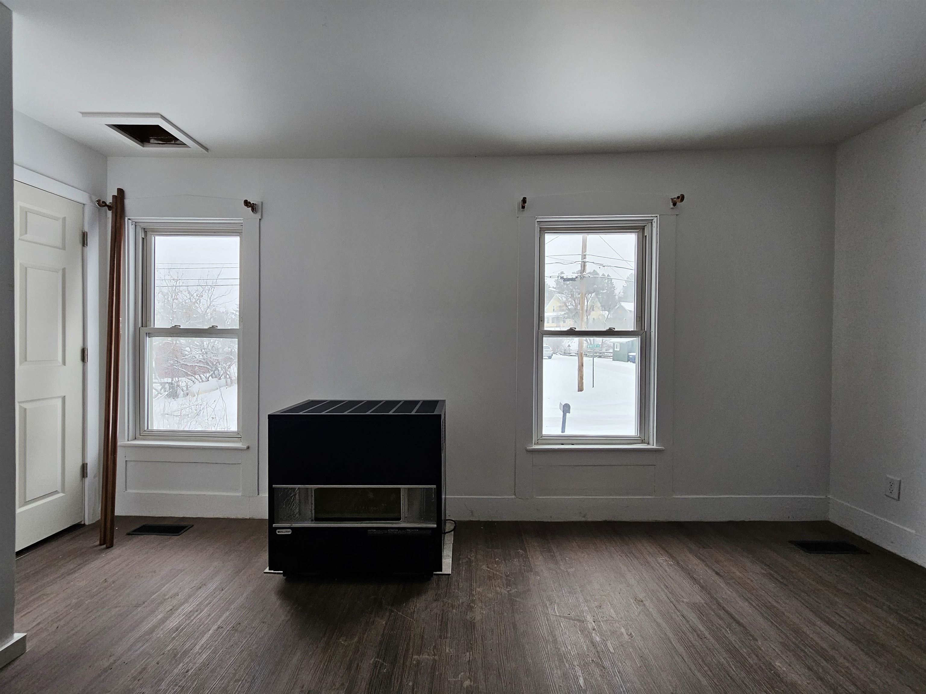 49 Winter Street Property Photo 11