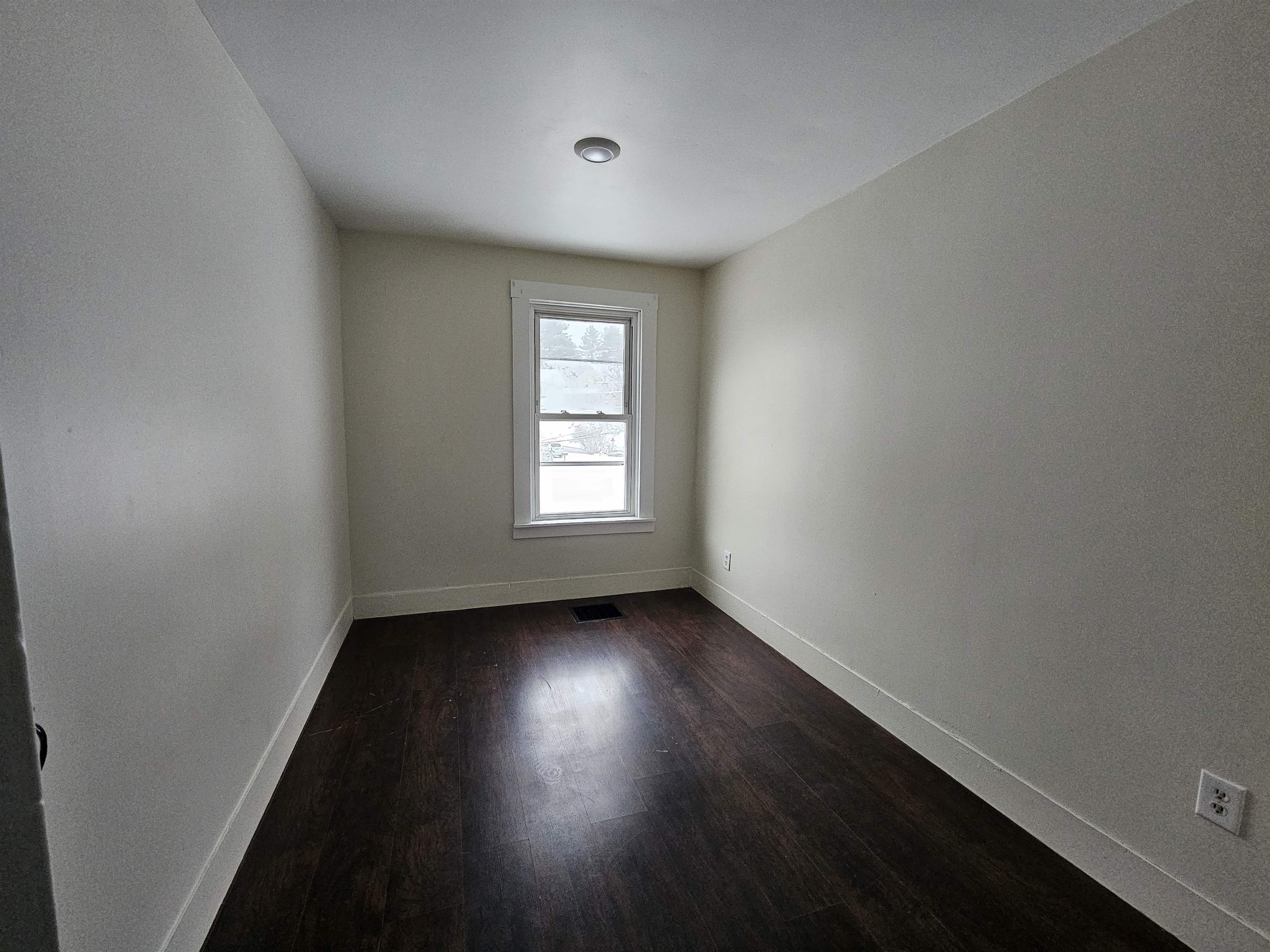 49 Winter Street Property Photo 17