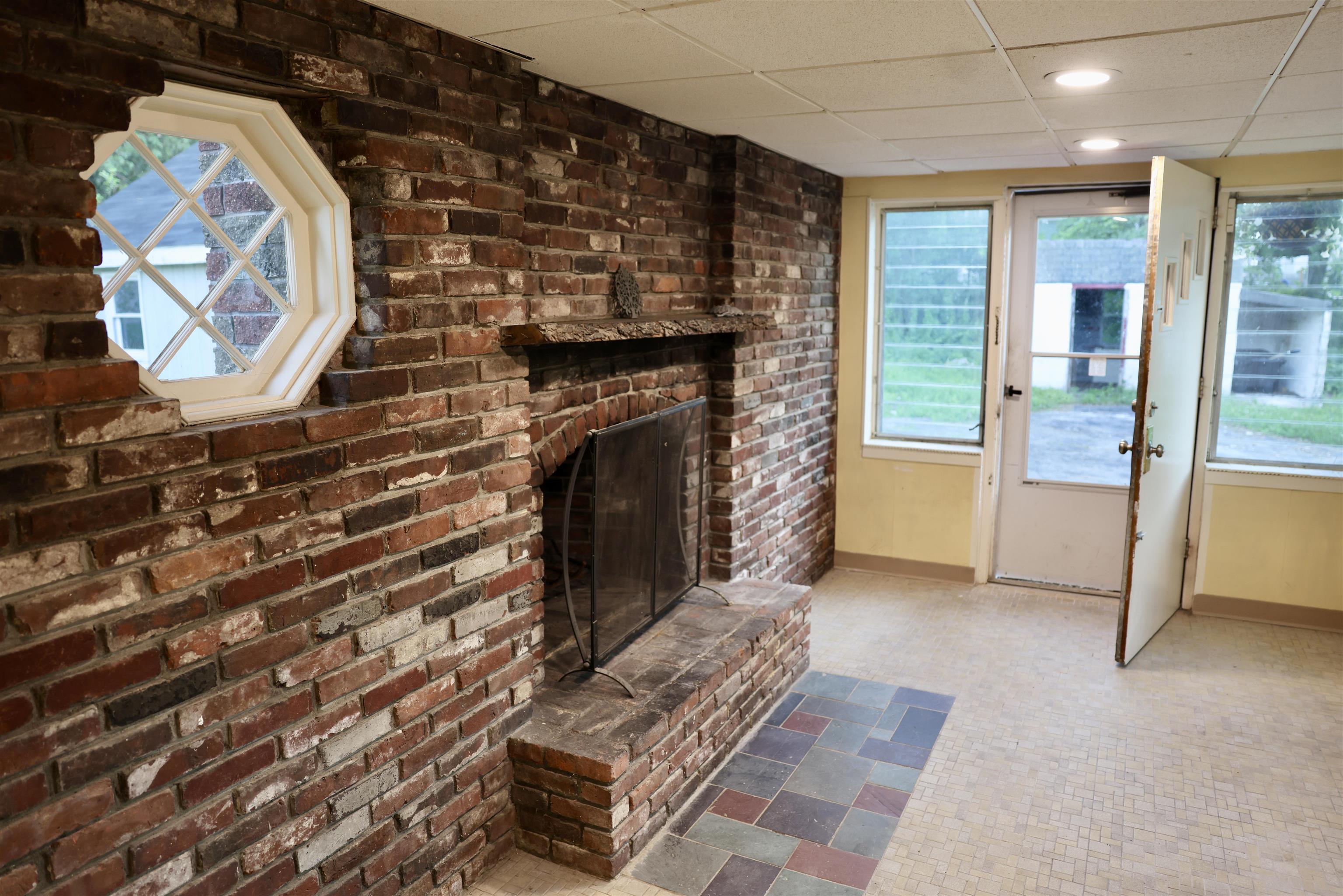 15 Warren Avenue Property Photo 21