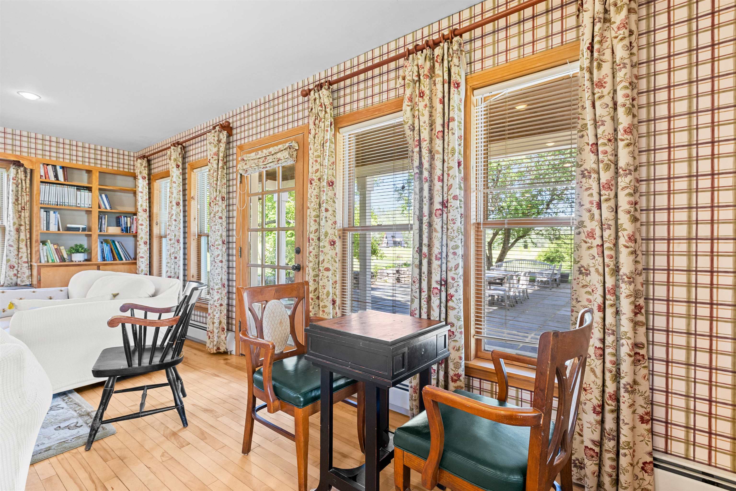 884 Darling Hill Road Property Photo 15