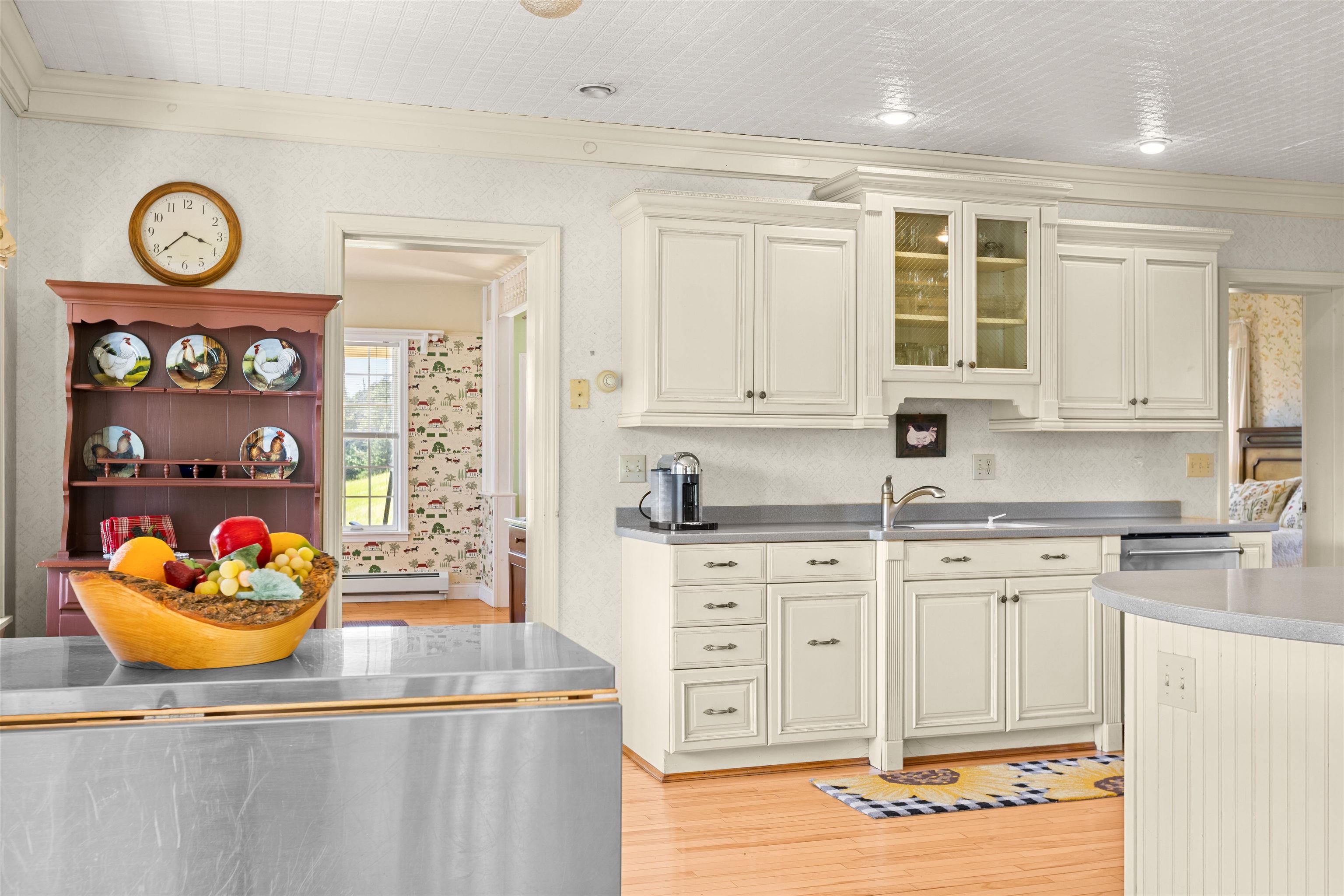 884 Darling Hill Road Property Photo 17