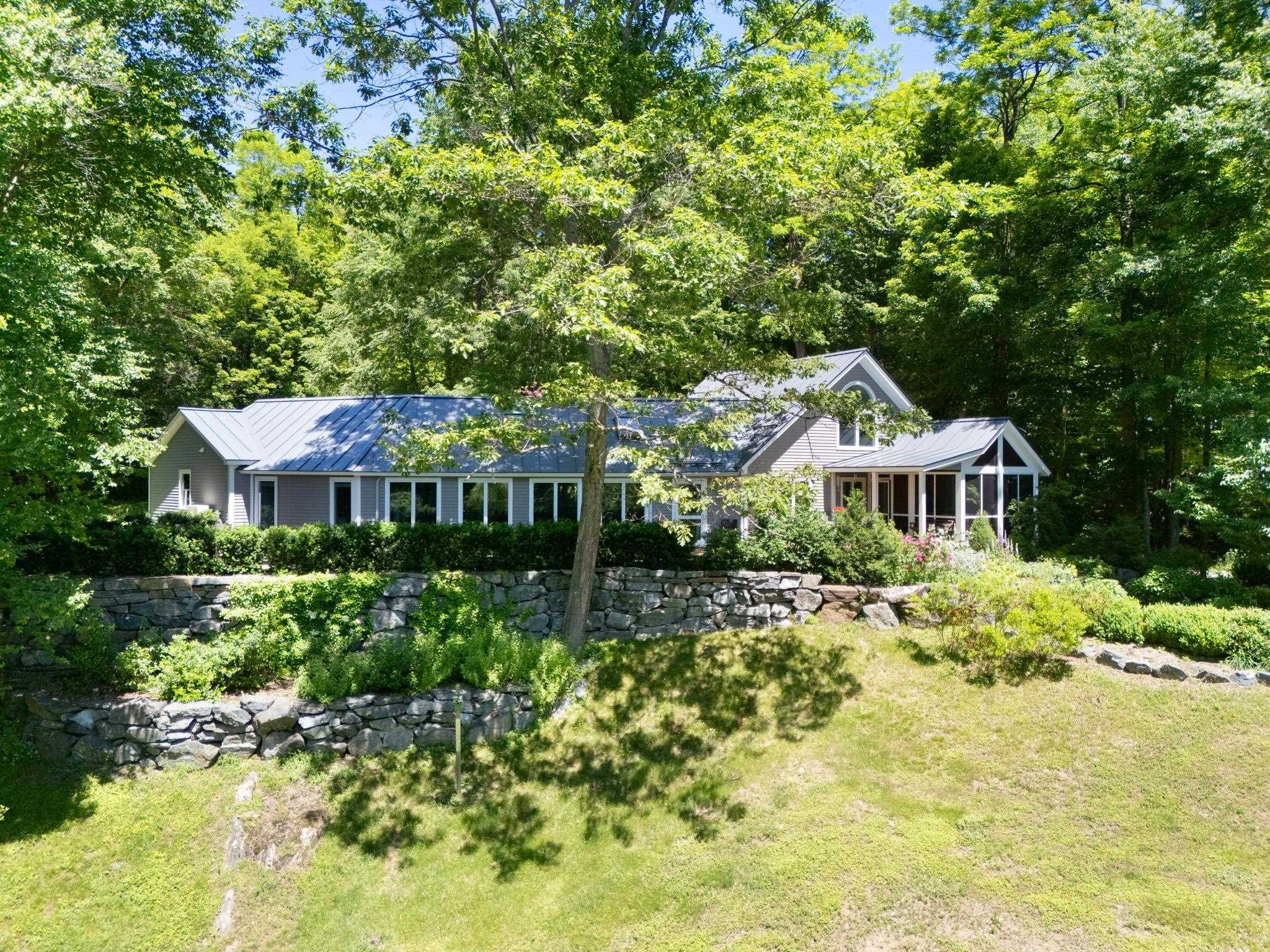 947 Miller Road Property Photo 1