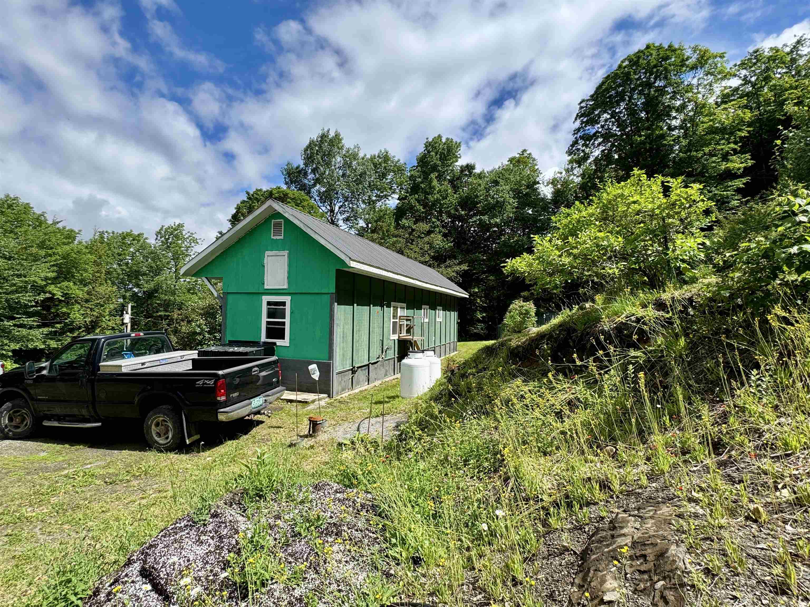1049 Kingdom Road Property Photo 18