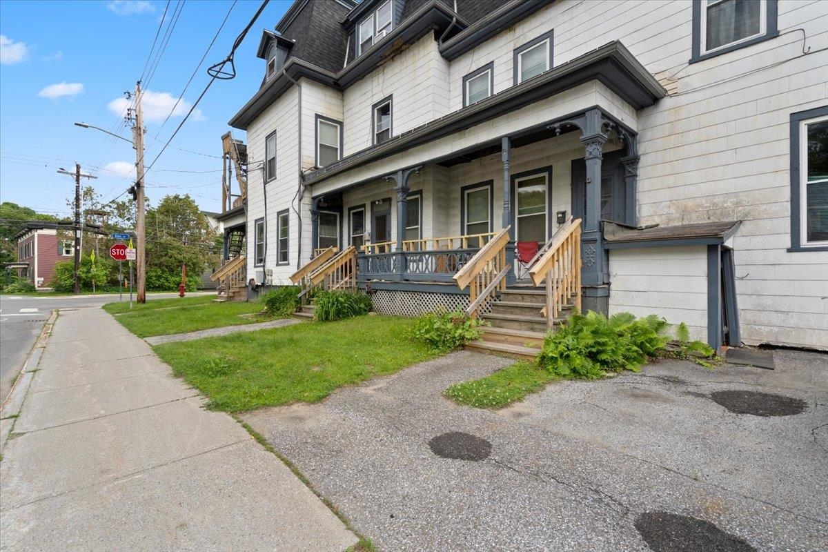 254 Elm Street Property Photo 3