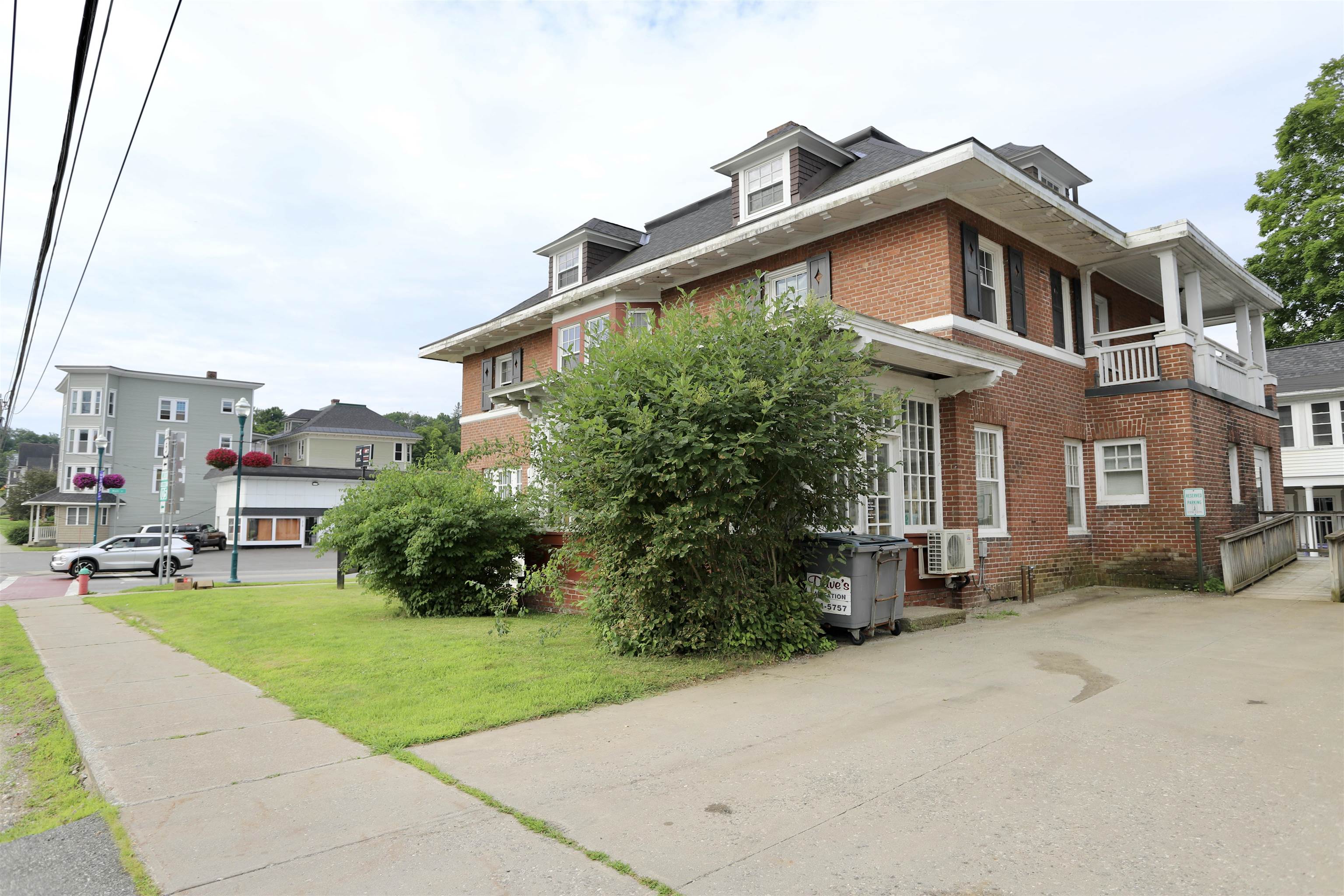 316 Main Street Property Photo 6
