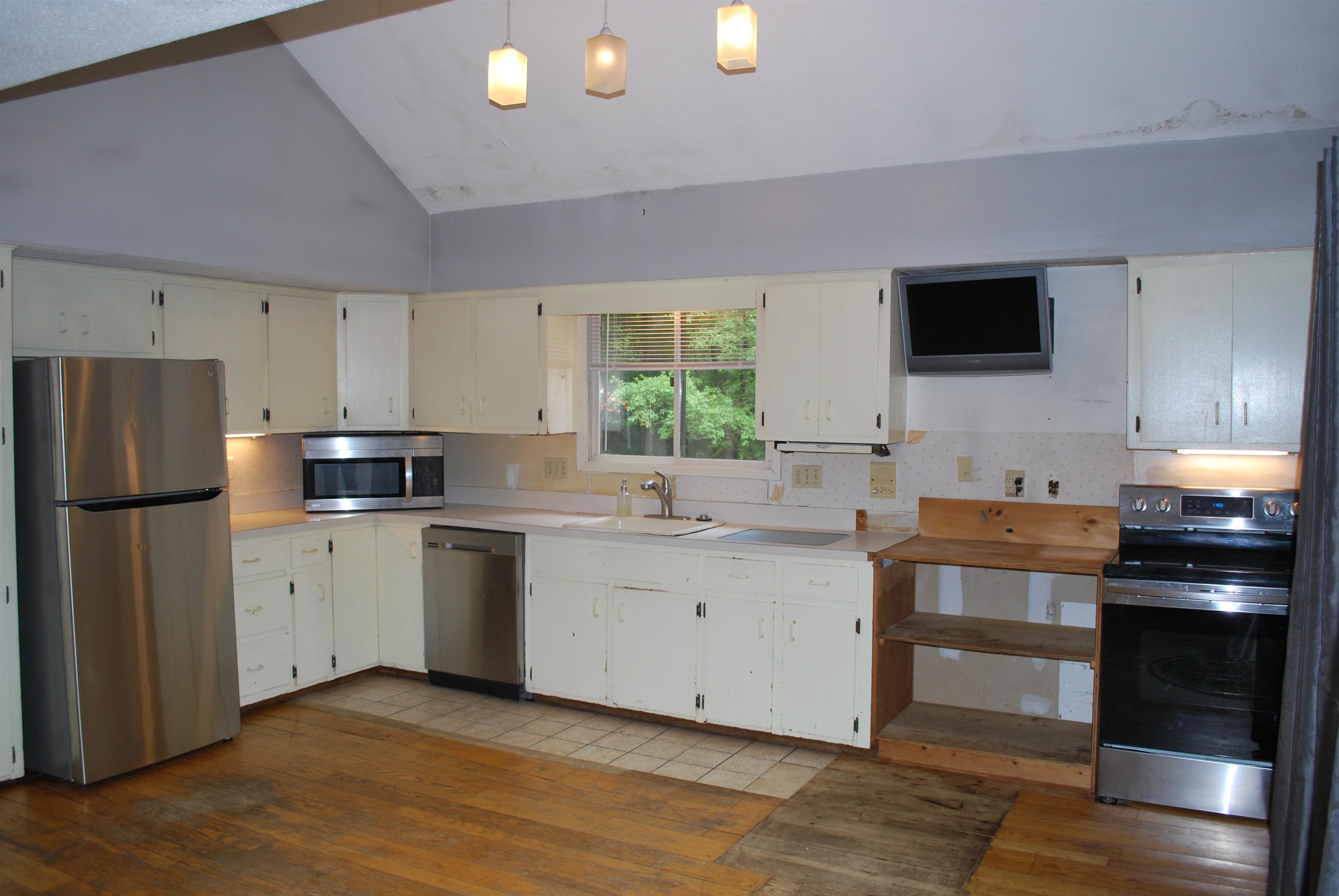 43 Camelot Drive Property Photo 26