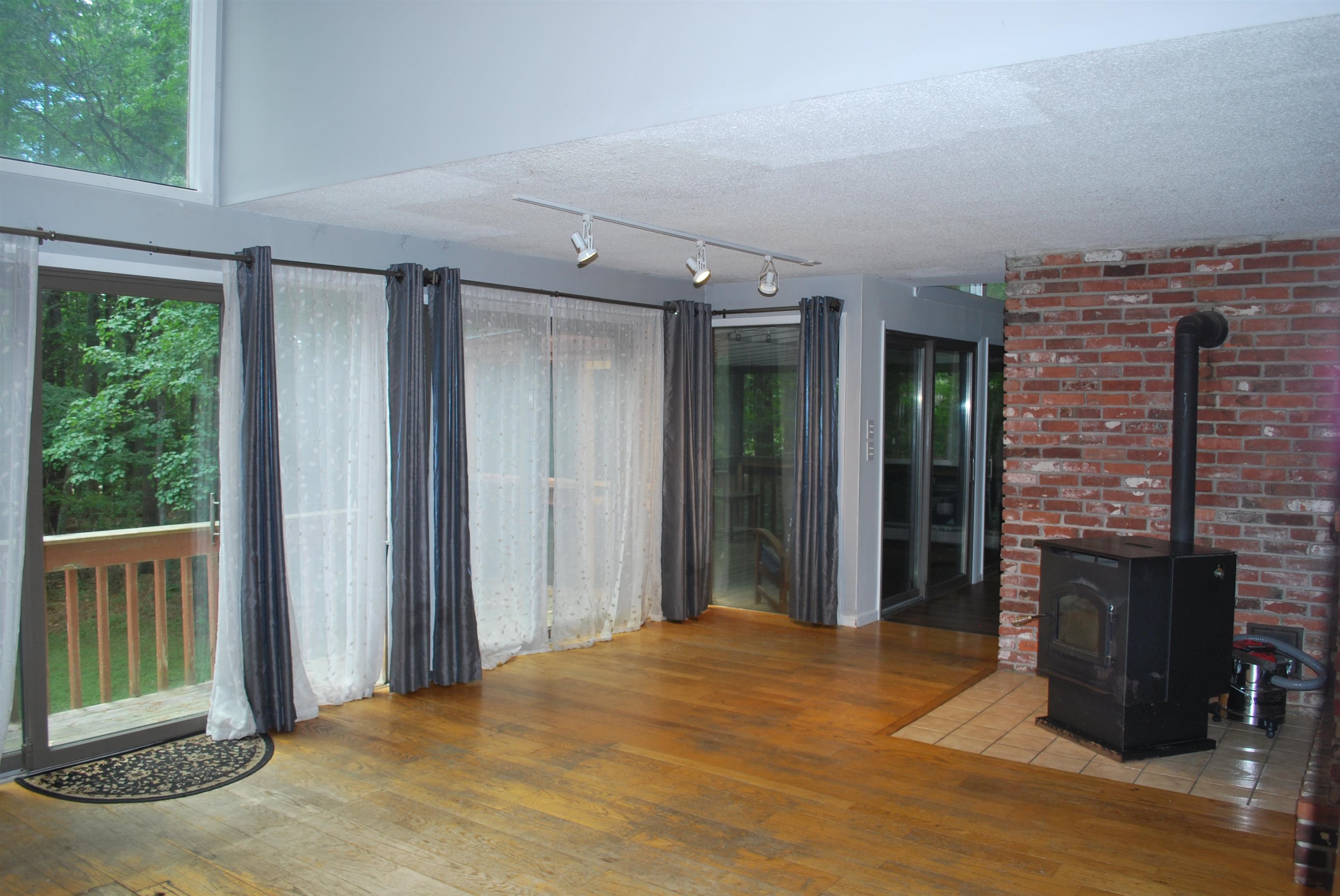 43 Camelot Drive Property Photo 28