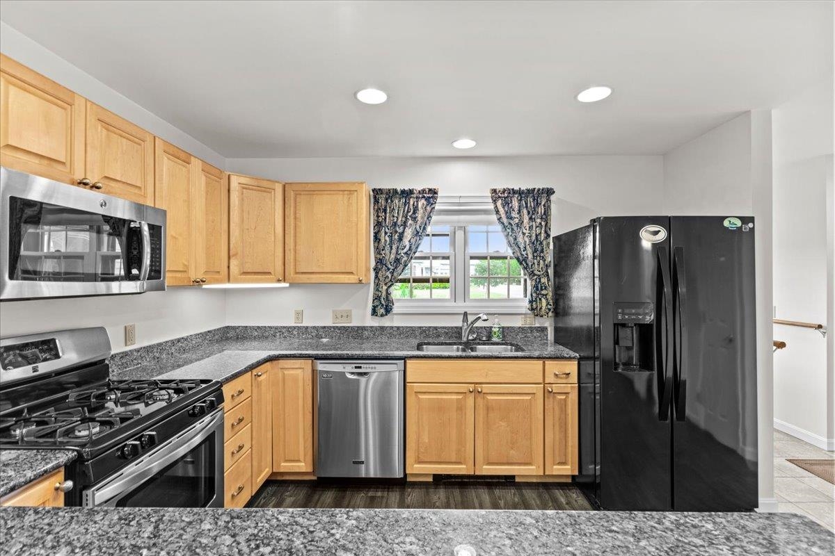 55 Jersey Way Property Photo 15