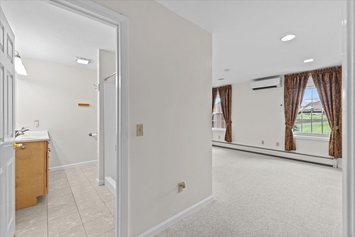 55 Jersey Way Property Photo 28