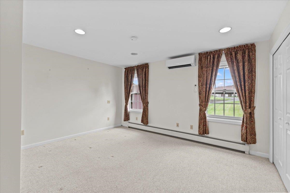 55 Jersey Way Property Photo 30