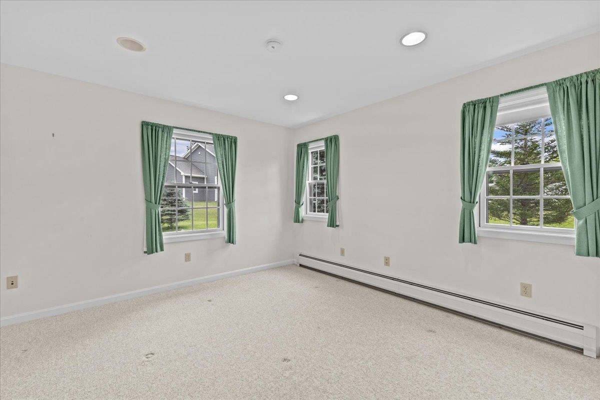 55 Jersey Way Property Photo 34