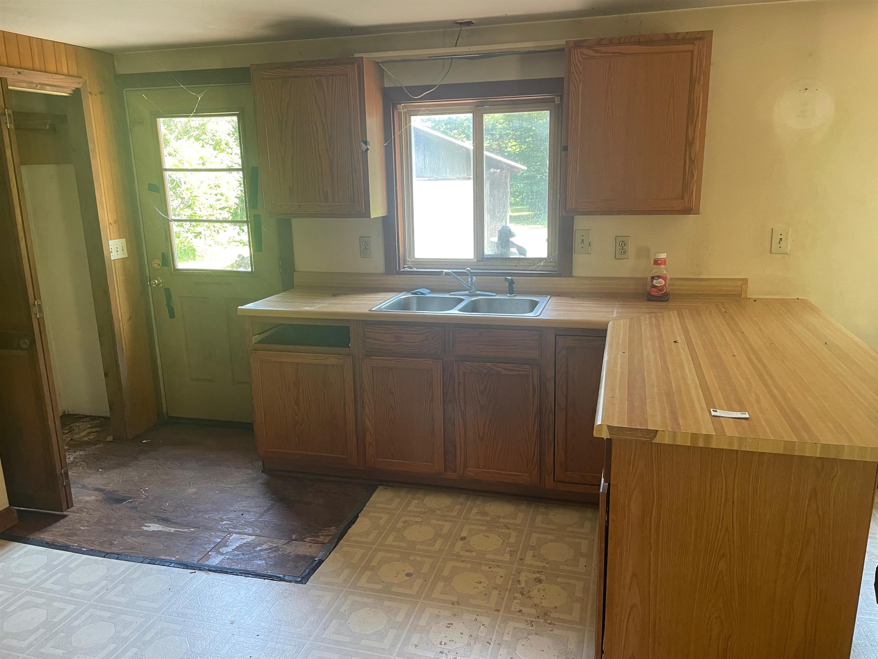 466 Estey Lane Property Photo 7
