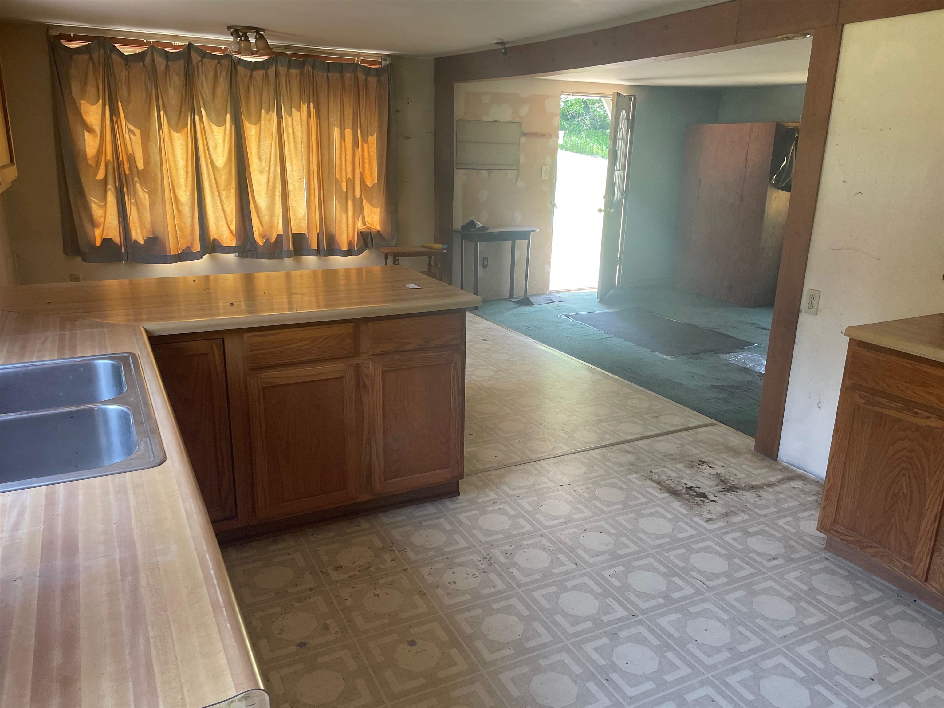466 Estey Lane Property Photo 8