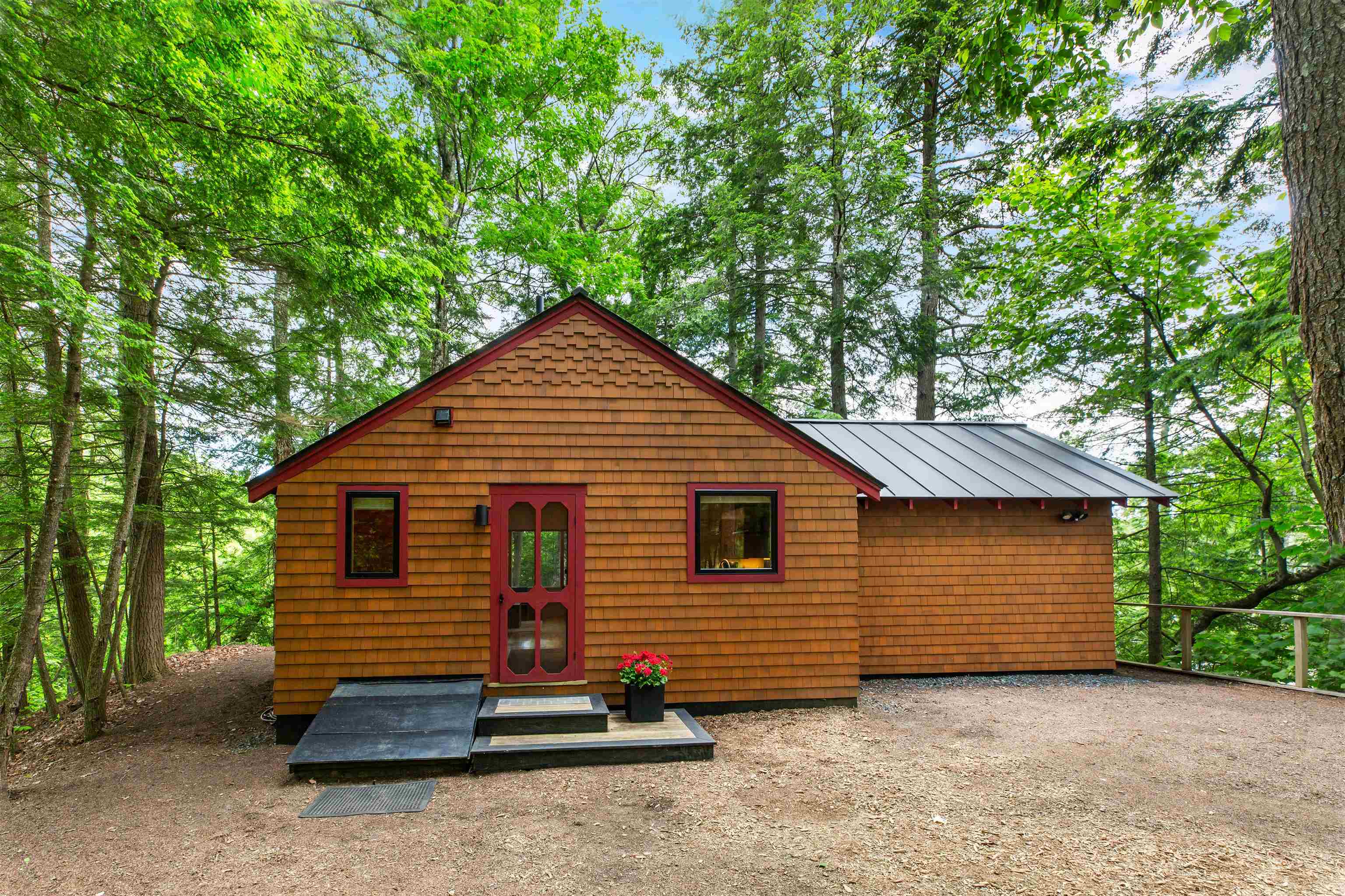 26 River Road Property Photo 2