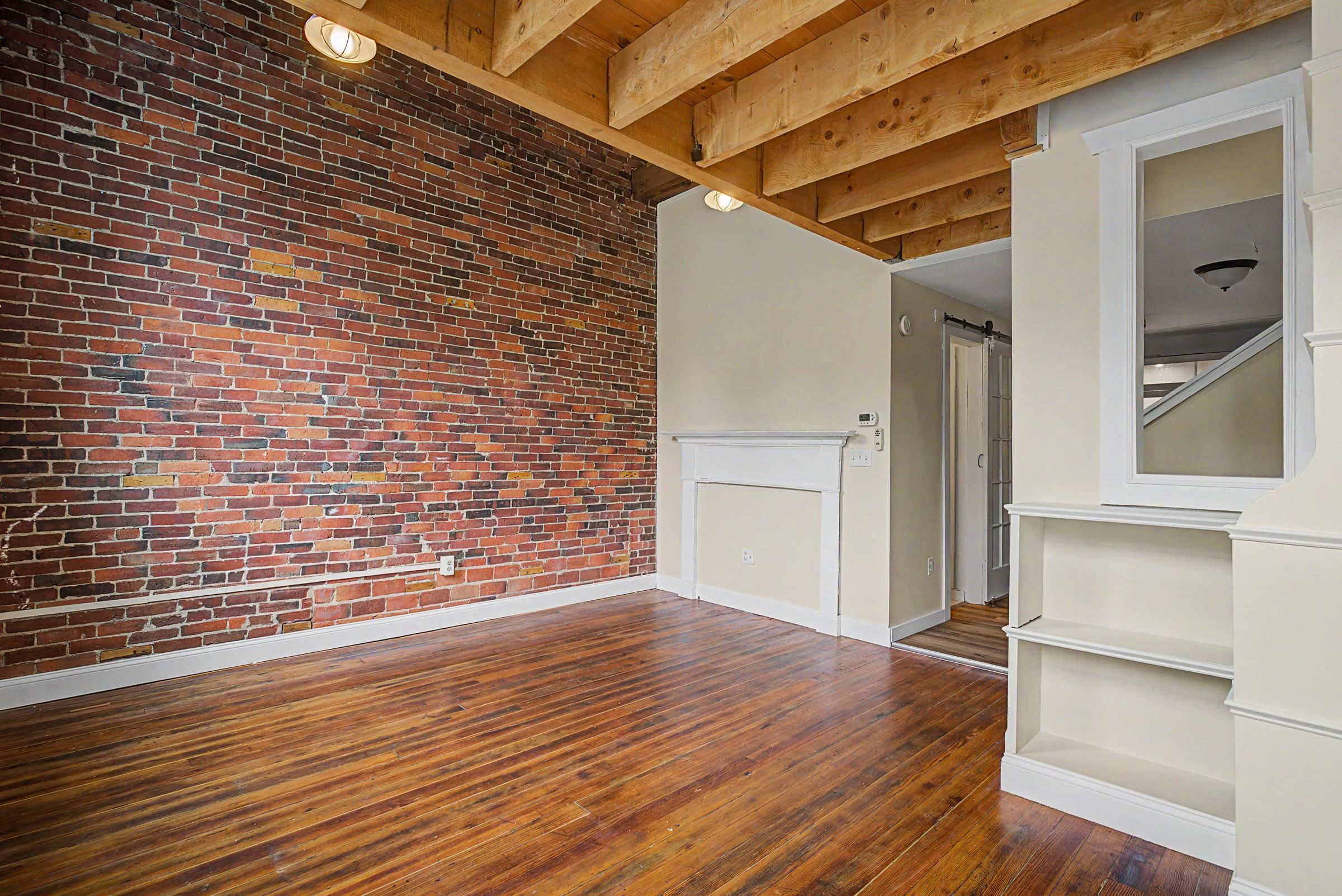 32 Market Street Property Photo 6