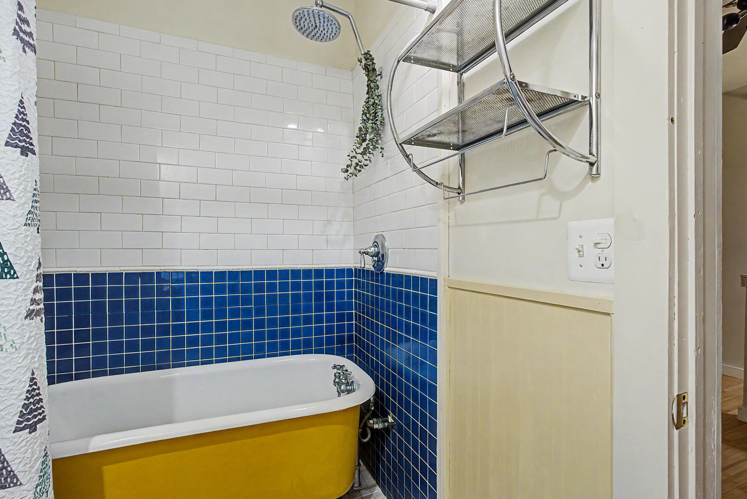 32 Market Street Property Photo 16