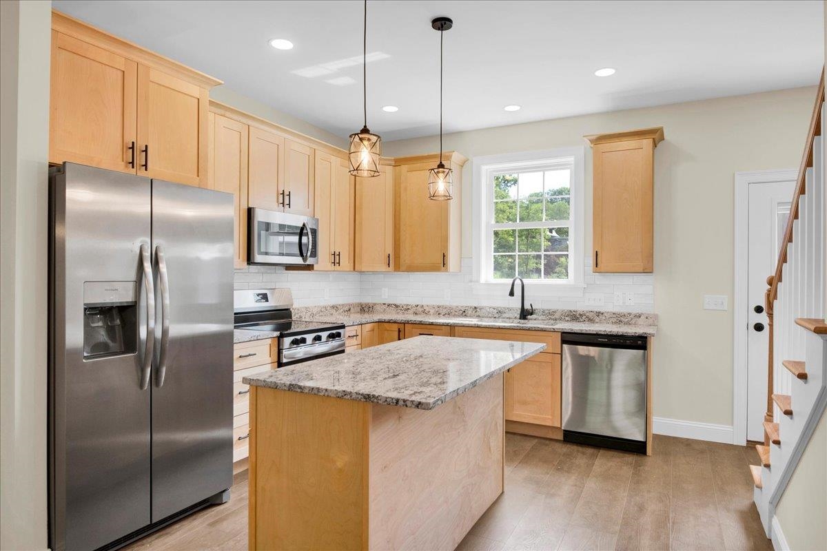 7 River Street Property Photo 11