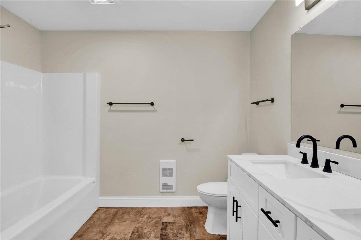 7 River Street Property Photo 15
