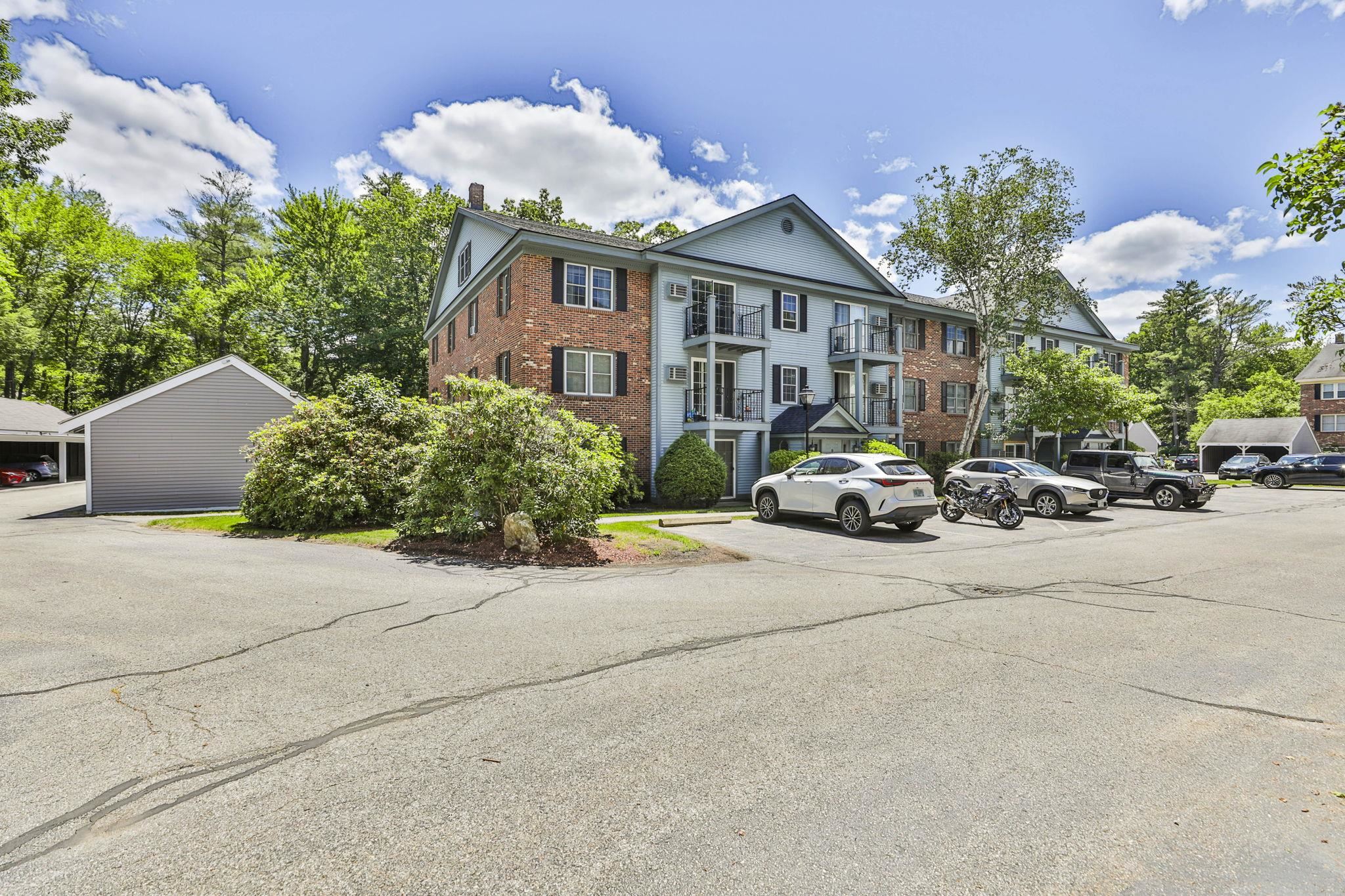 9 Northbrook Drive Property Photo 2