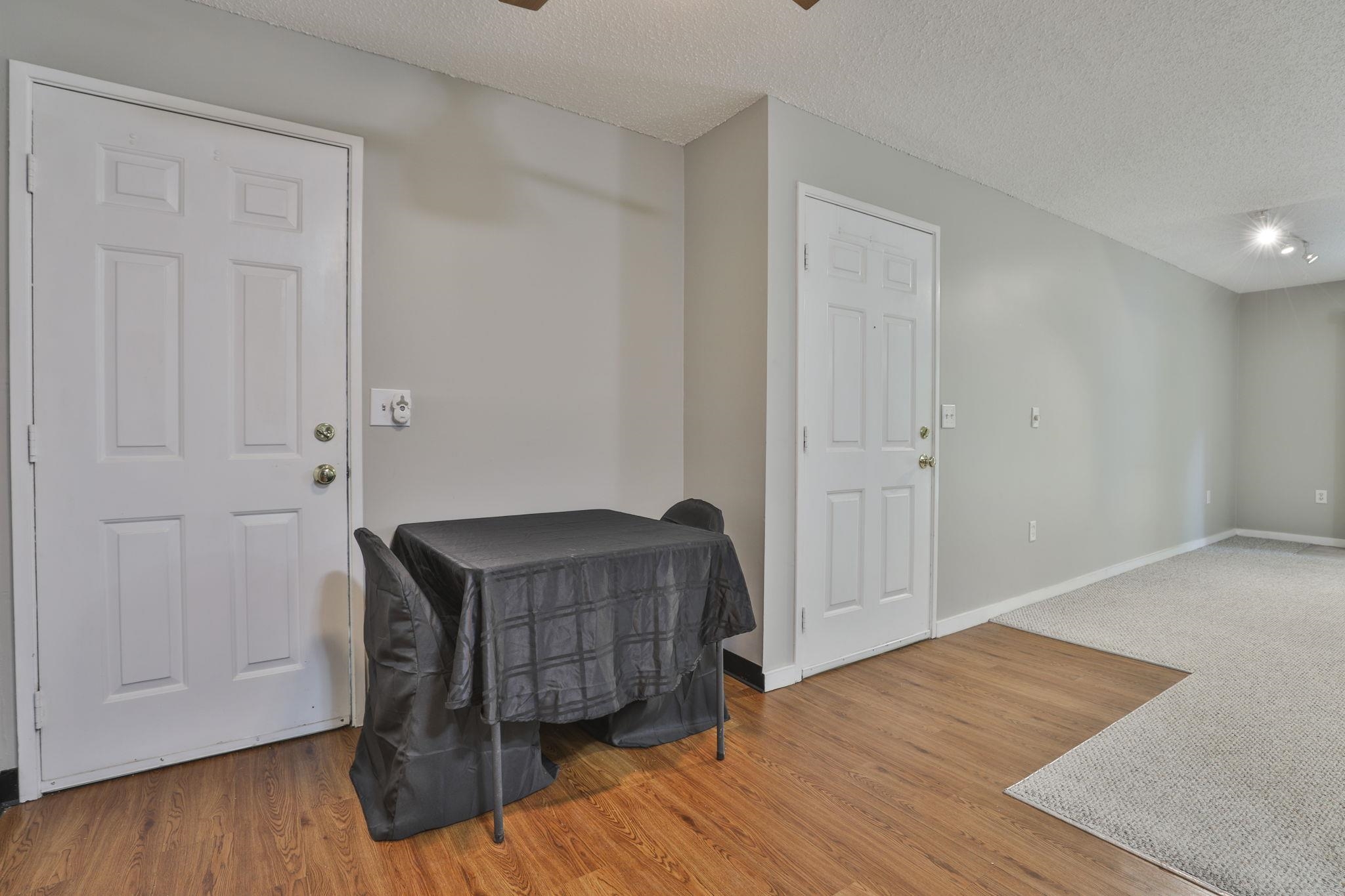 9 Northbrook Drive Property Photo 7