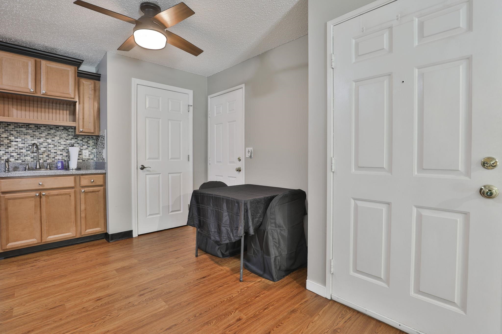 9 Northbrook Drive Property Photo 8