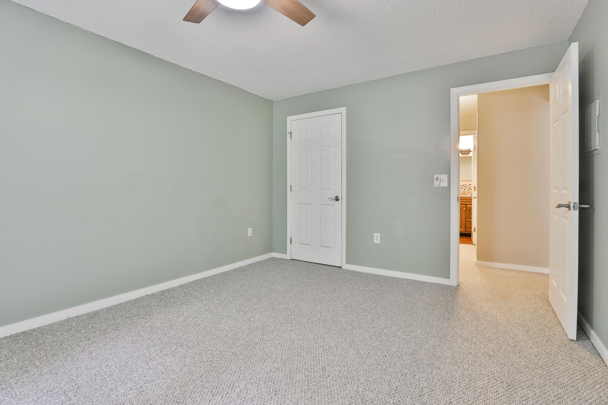 9 Northbrook Drive Property Photo 22