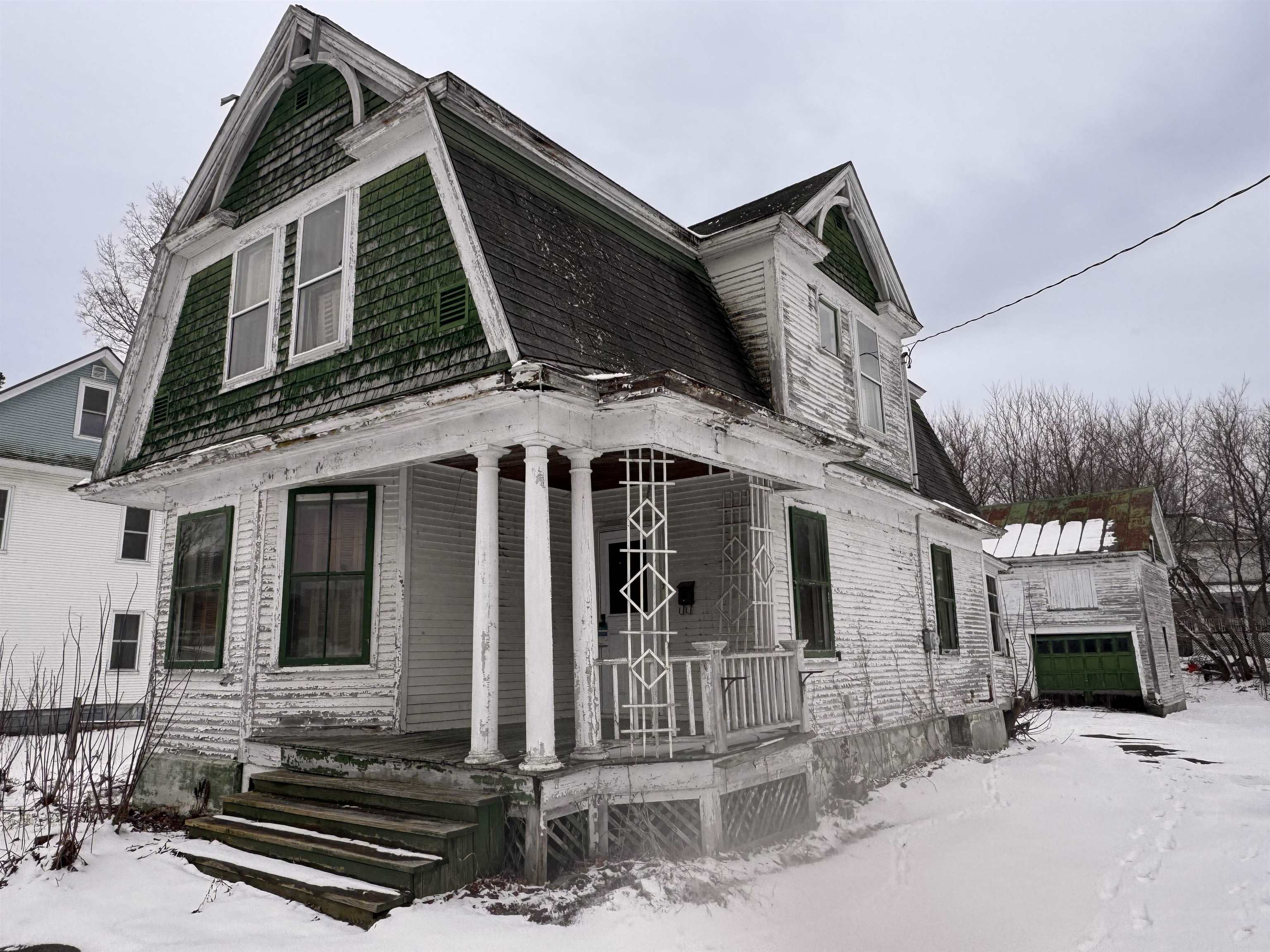 29 Dewey Street Property Photo 1