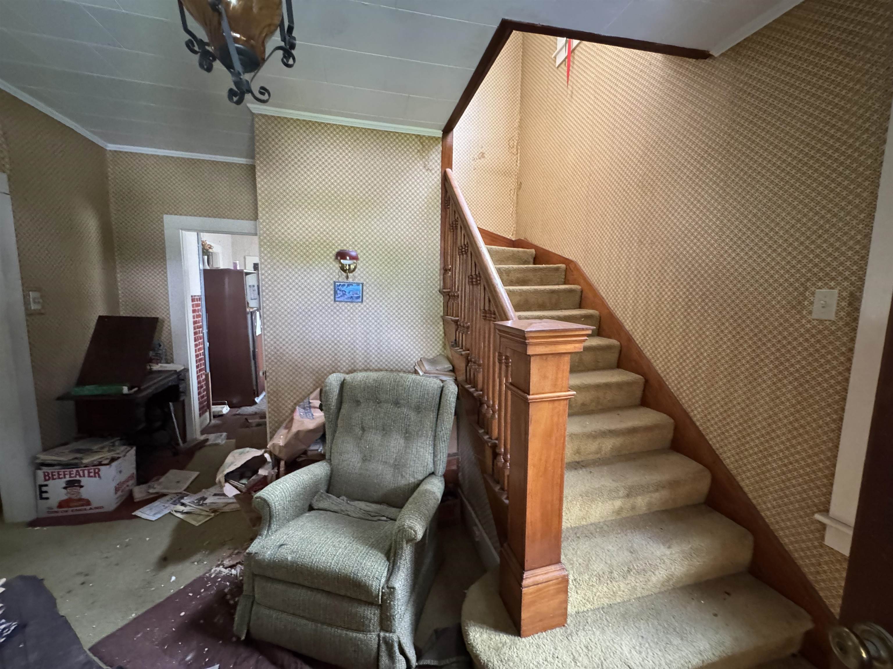 29 Dewey Street Property Photo 10