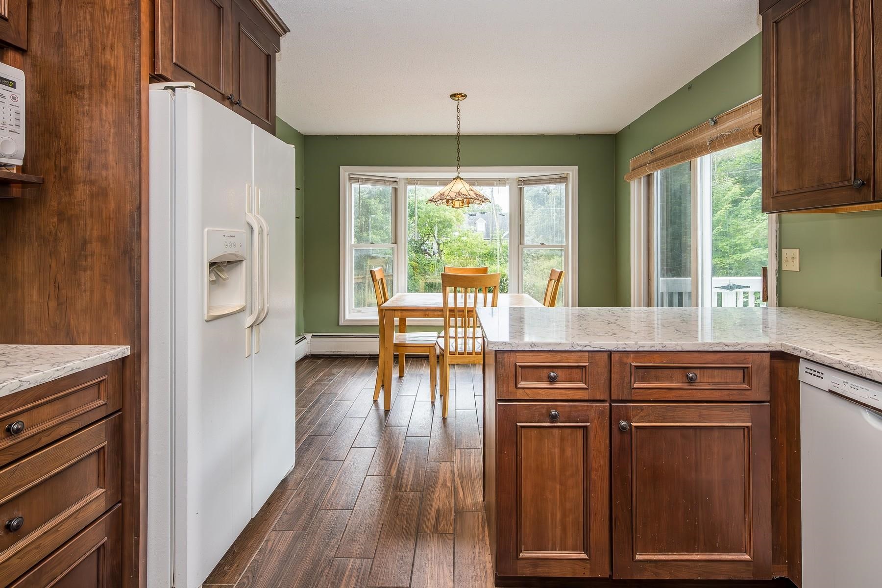 6 Moon Brook Drive Property Photo 9