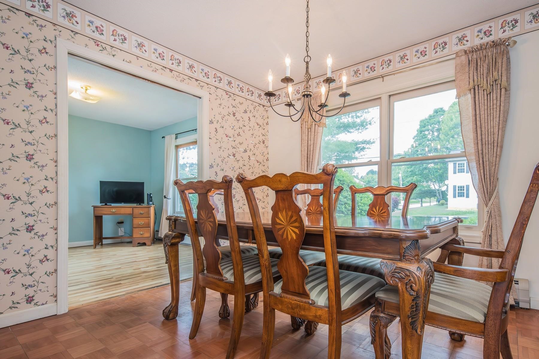 6 Moon Brook Drive Property Photo 13