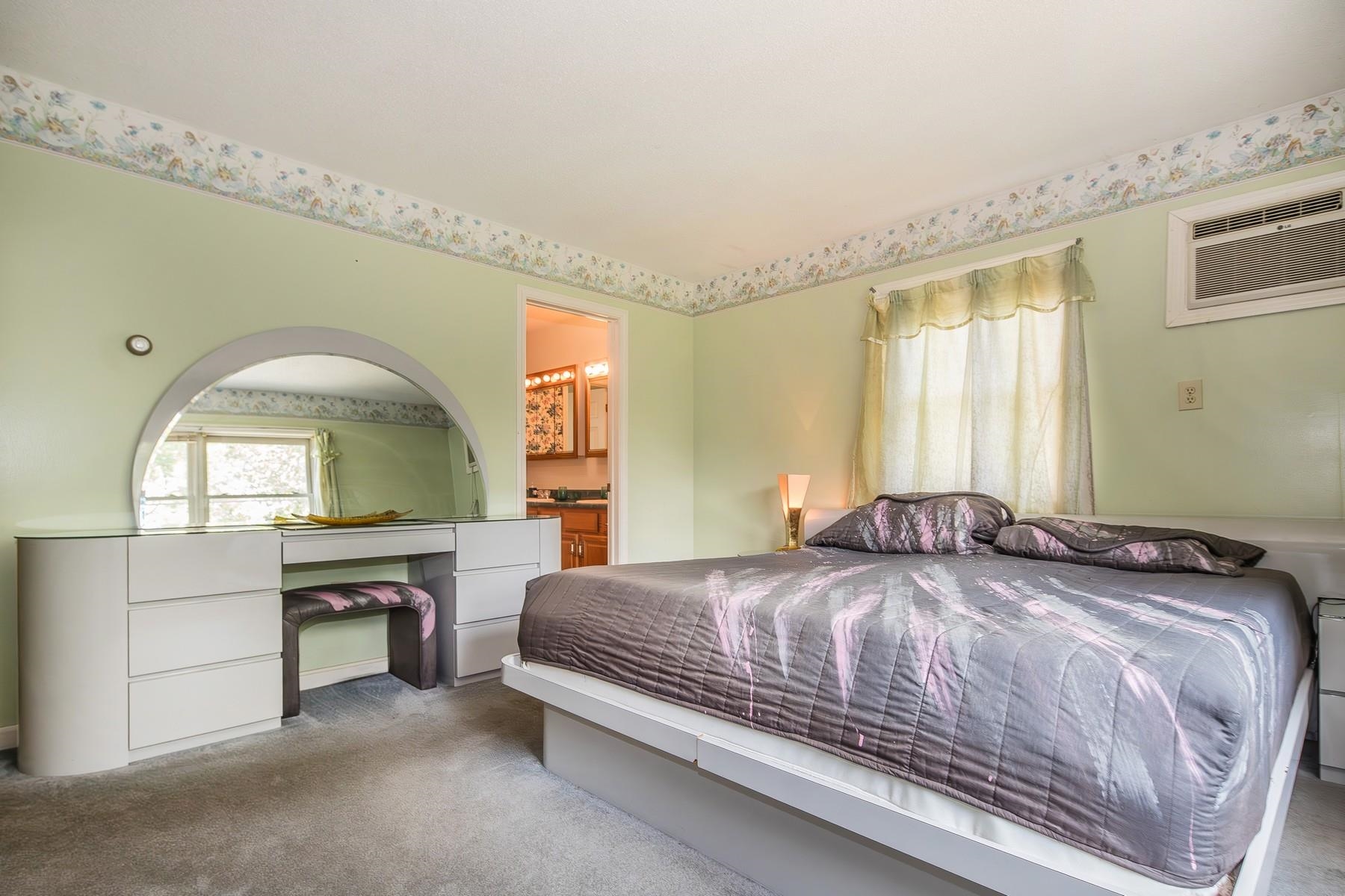 6 Moon Brook Drive Property Photo 22