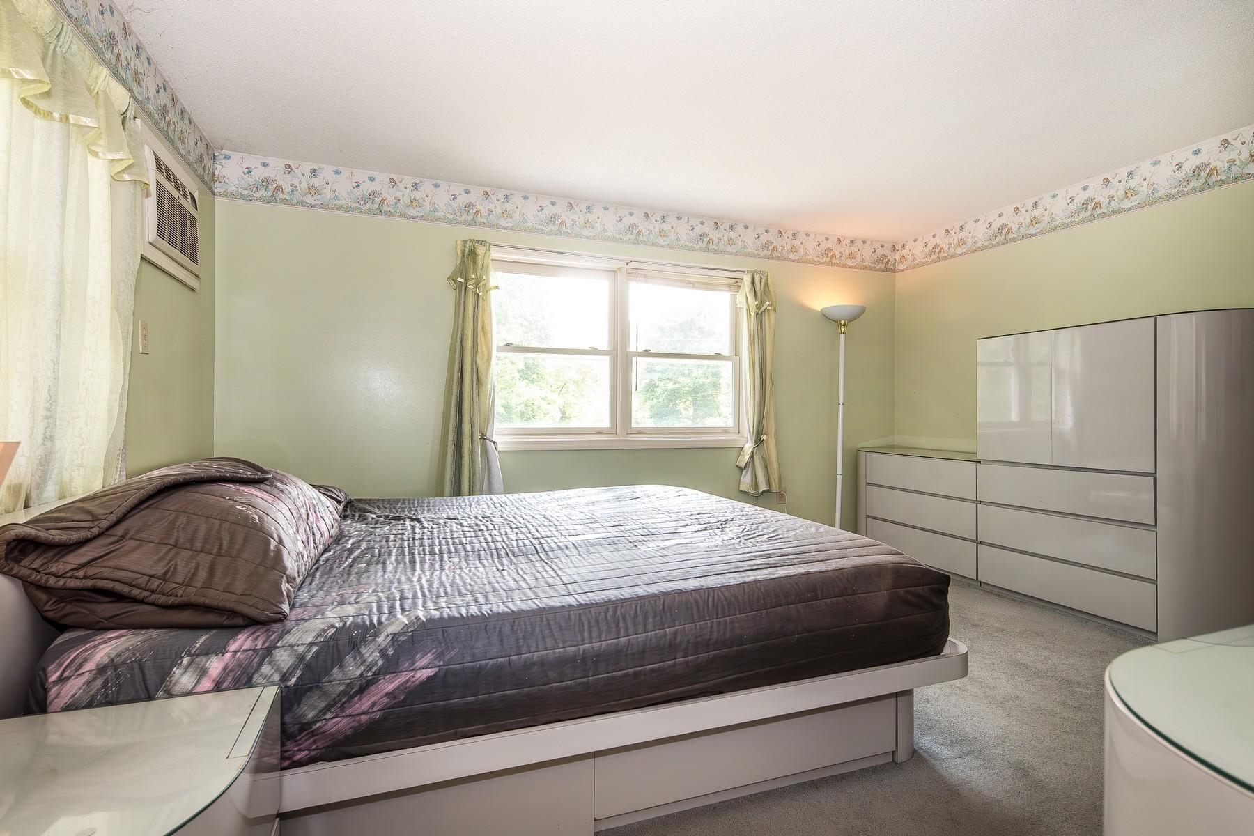 6 Moon Brook Drive Property Photo 23