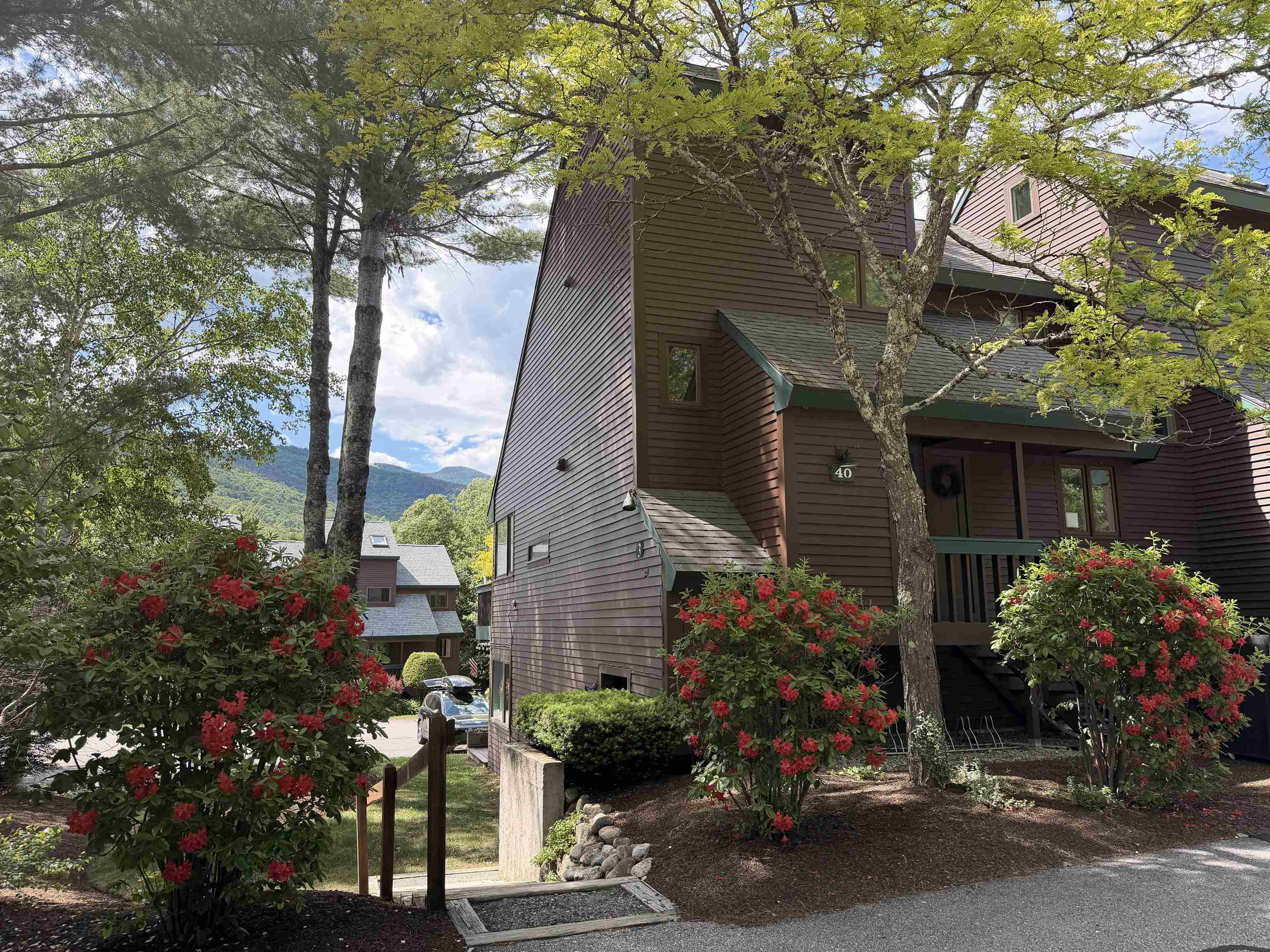 3 Pine Tree Way Property Photo 1