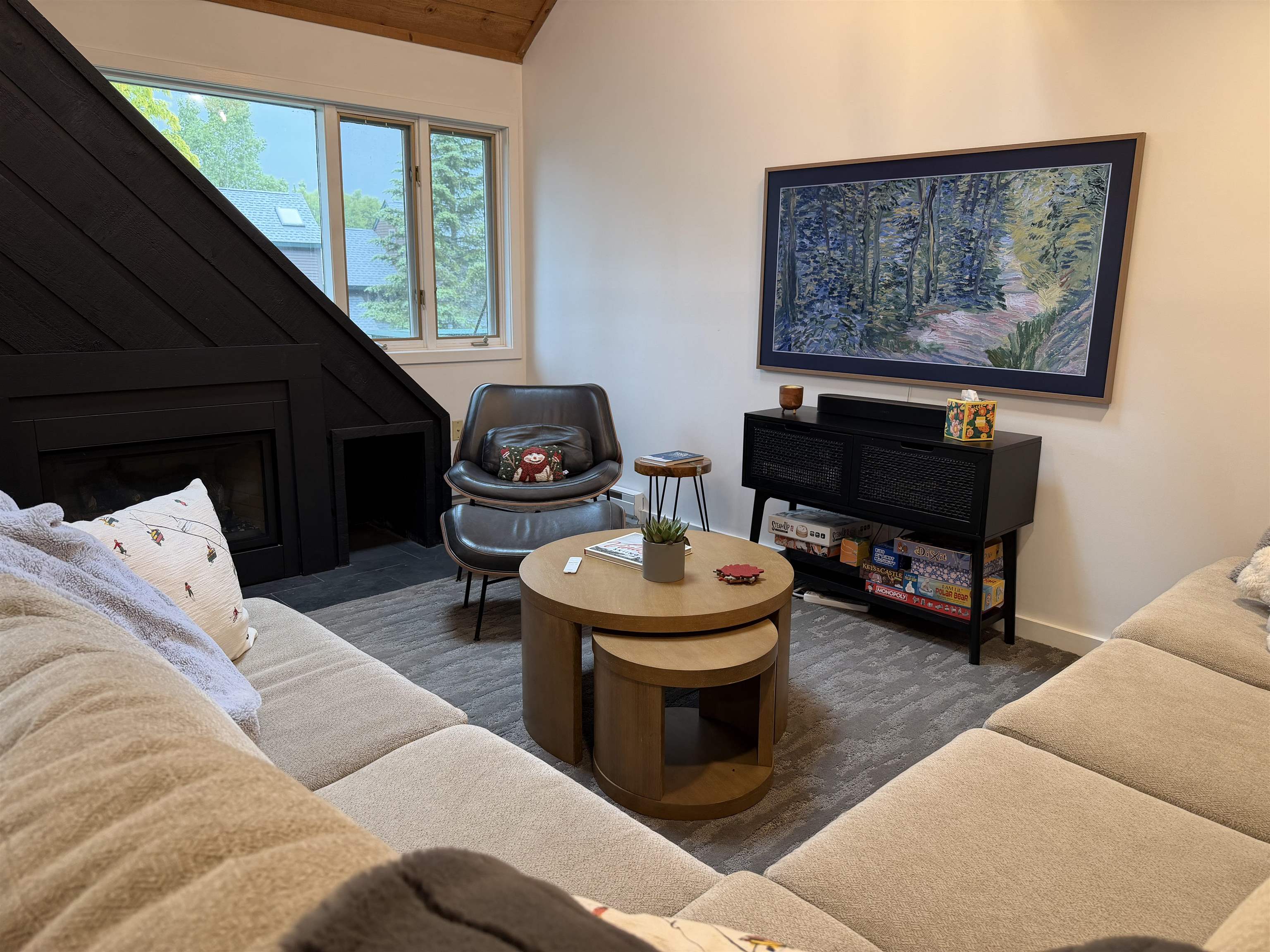 3 Pine Tree Way Property Photo 3