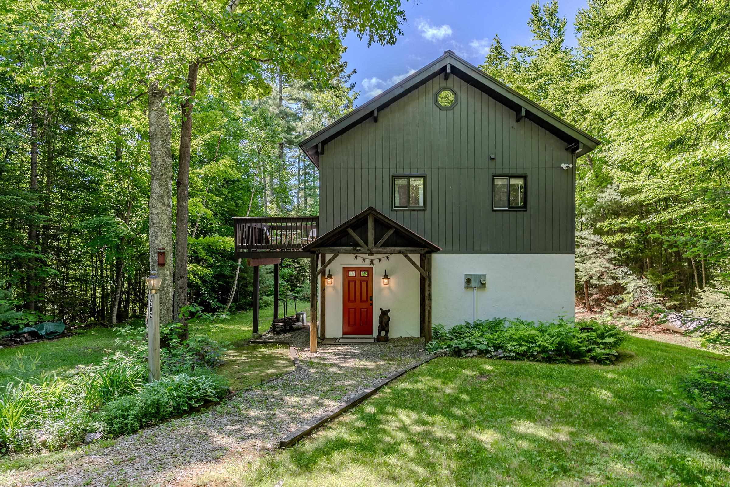 202 Twin Brook Circle Property Photo 1