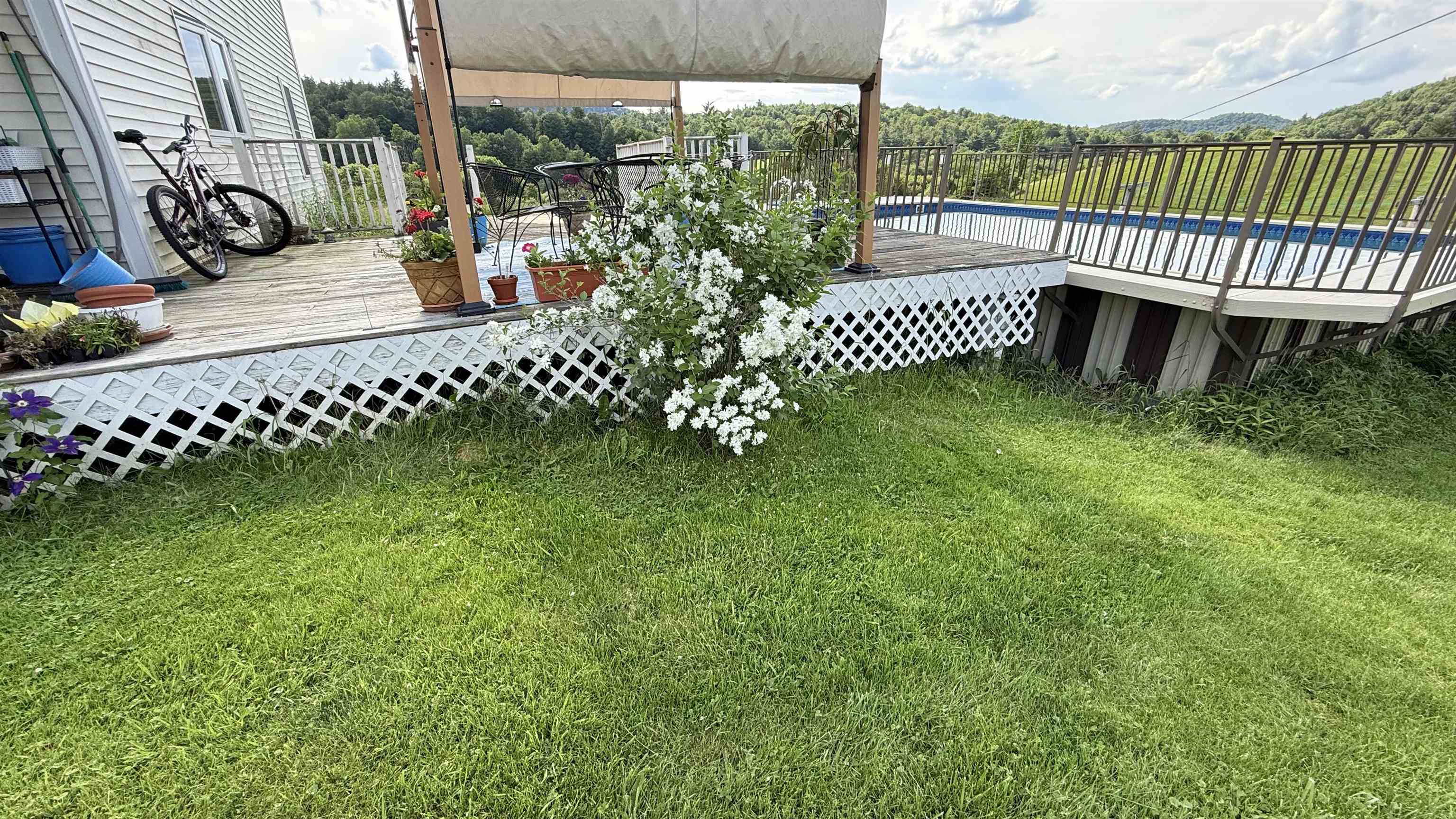 1823 Lost Nation Road Property Photo 35