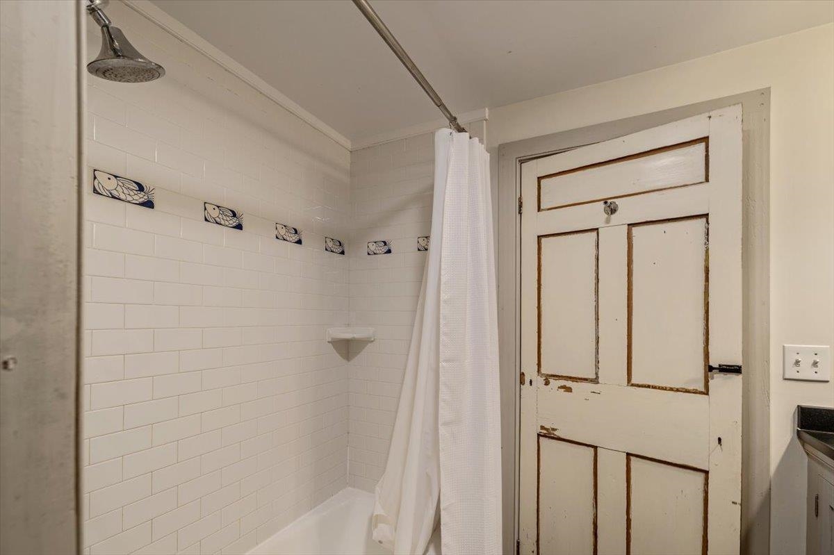 4780 Mountain Road Property Photo 9