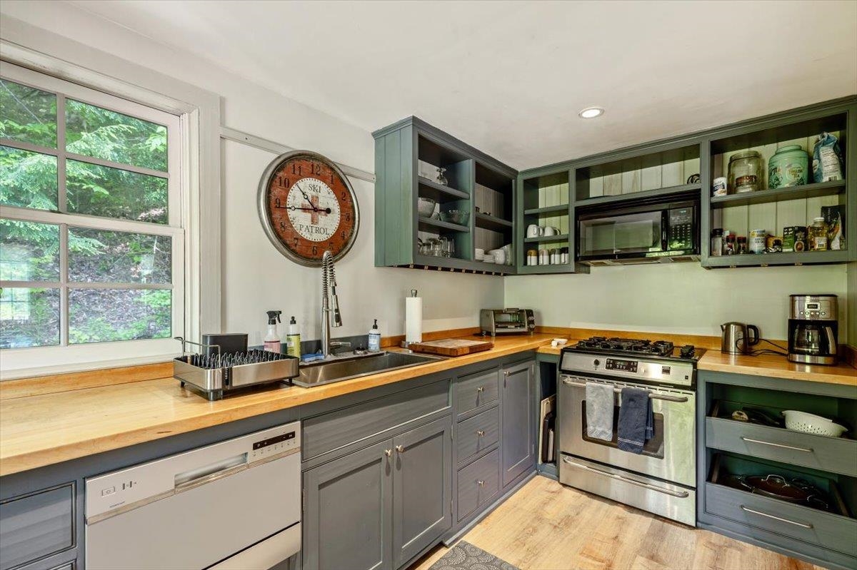 4780 Mountain Road Property Photo 18