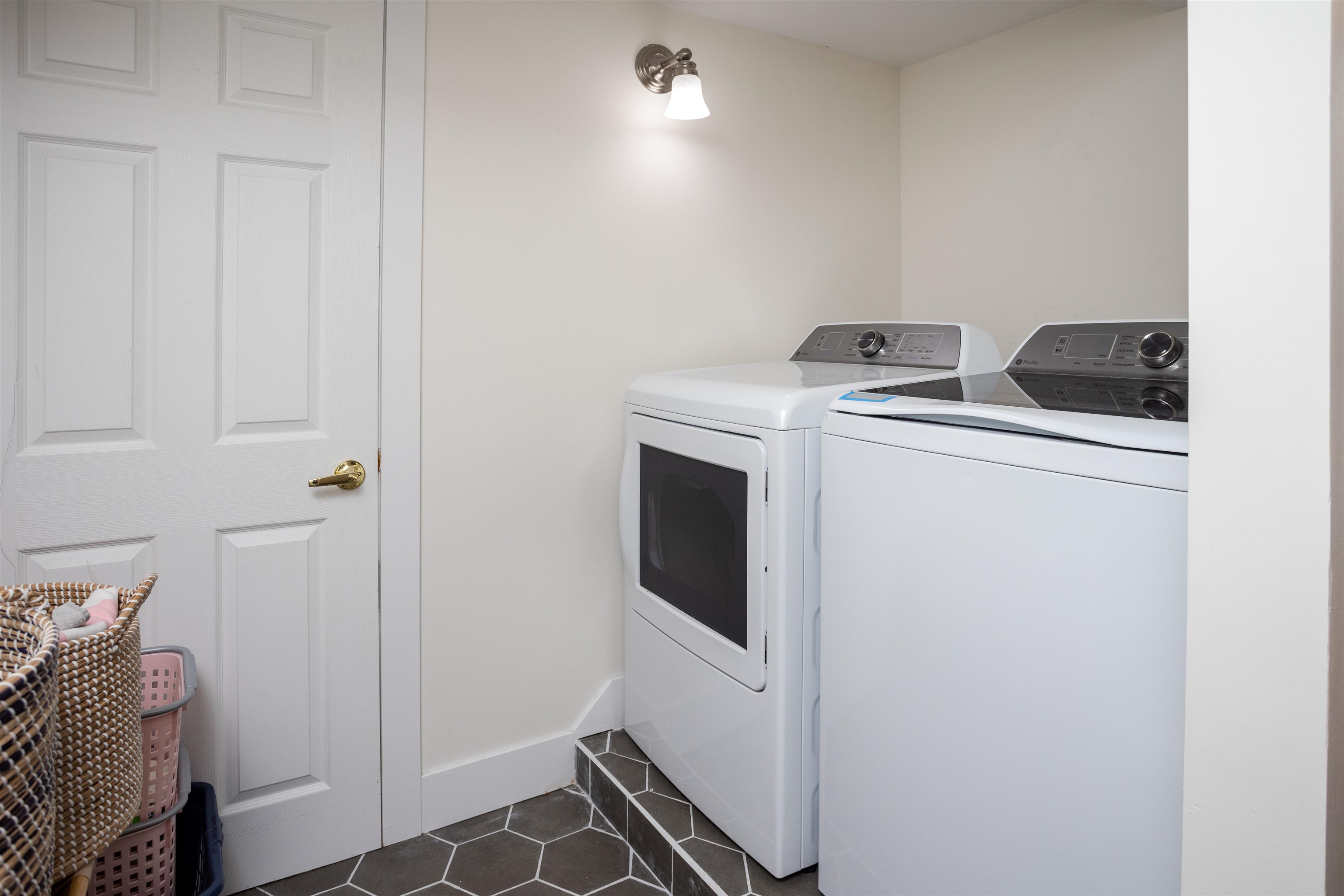 1163 Thompsons Point Road Property Photo 39