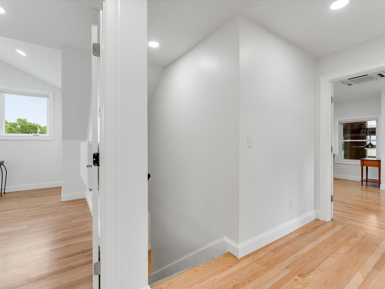 1233 Satterly Road Property Photo 22