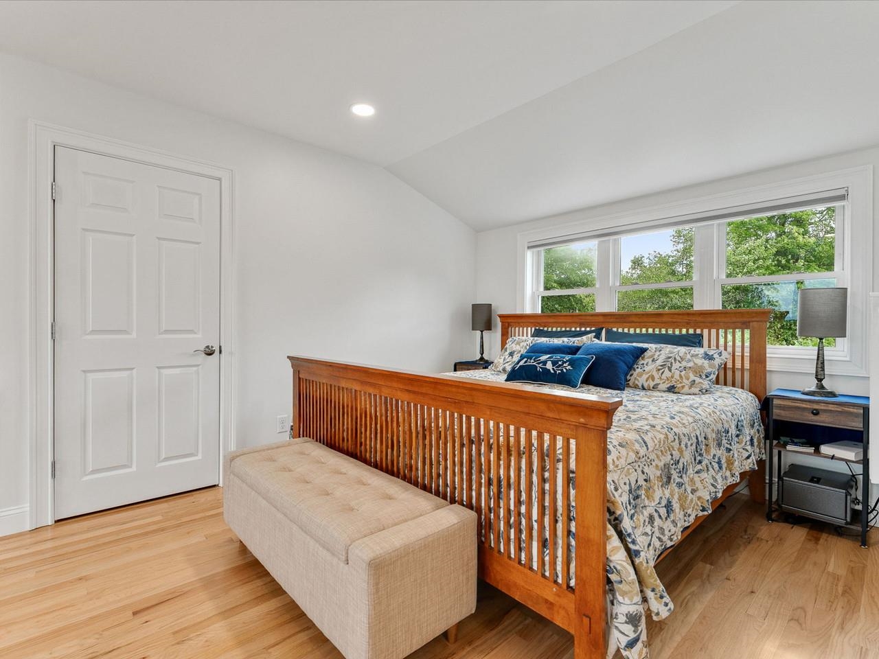 1233 Satterly Road Property Photo 24