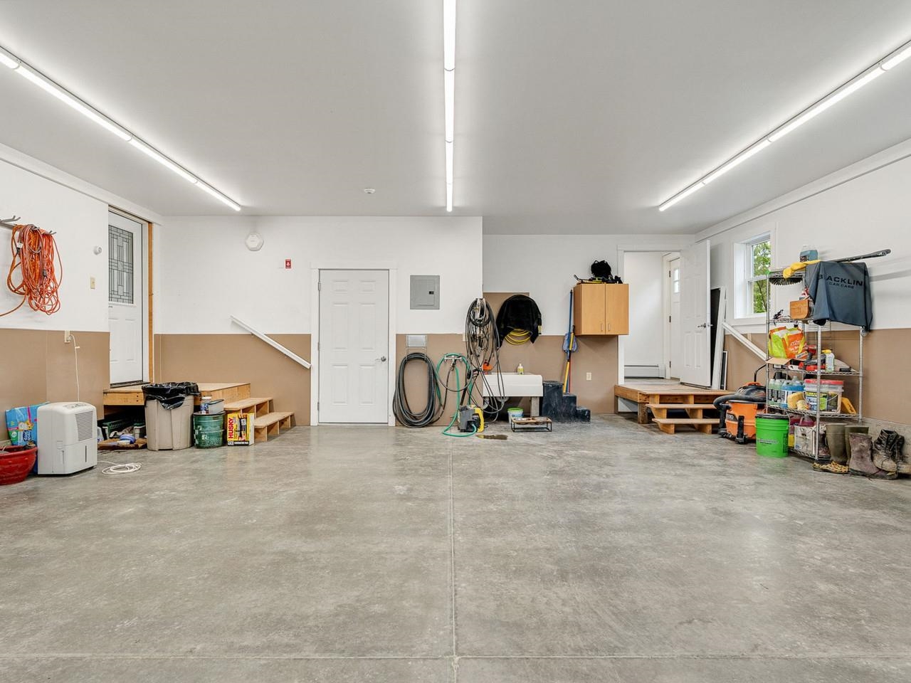 1233 Satterly Road Property Photo 37