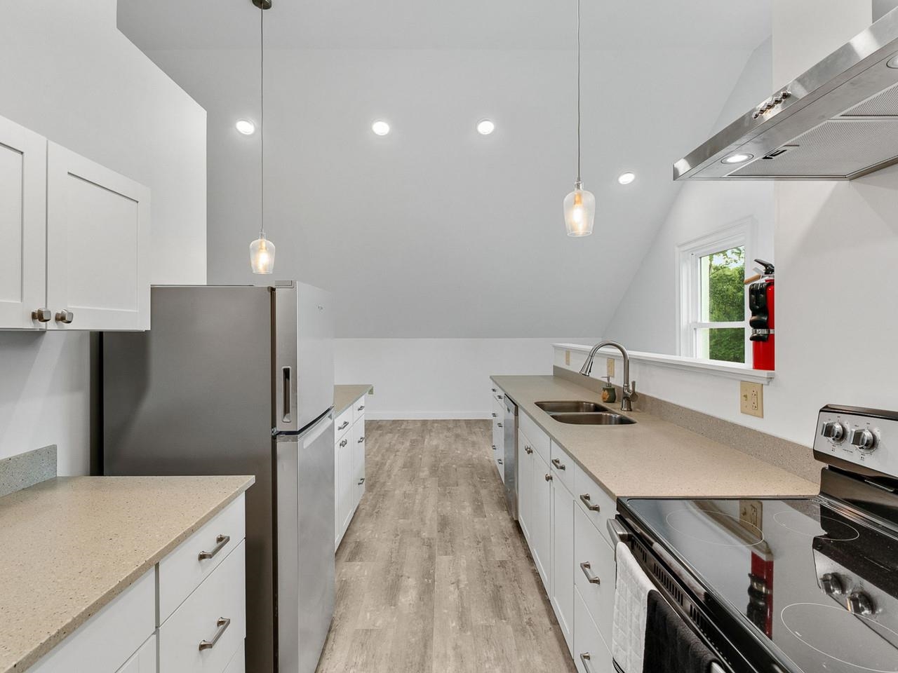 1233 Satterly Road Property Photo 40
