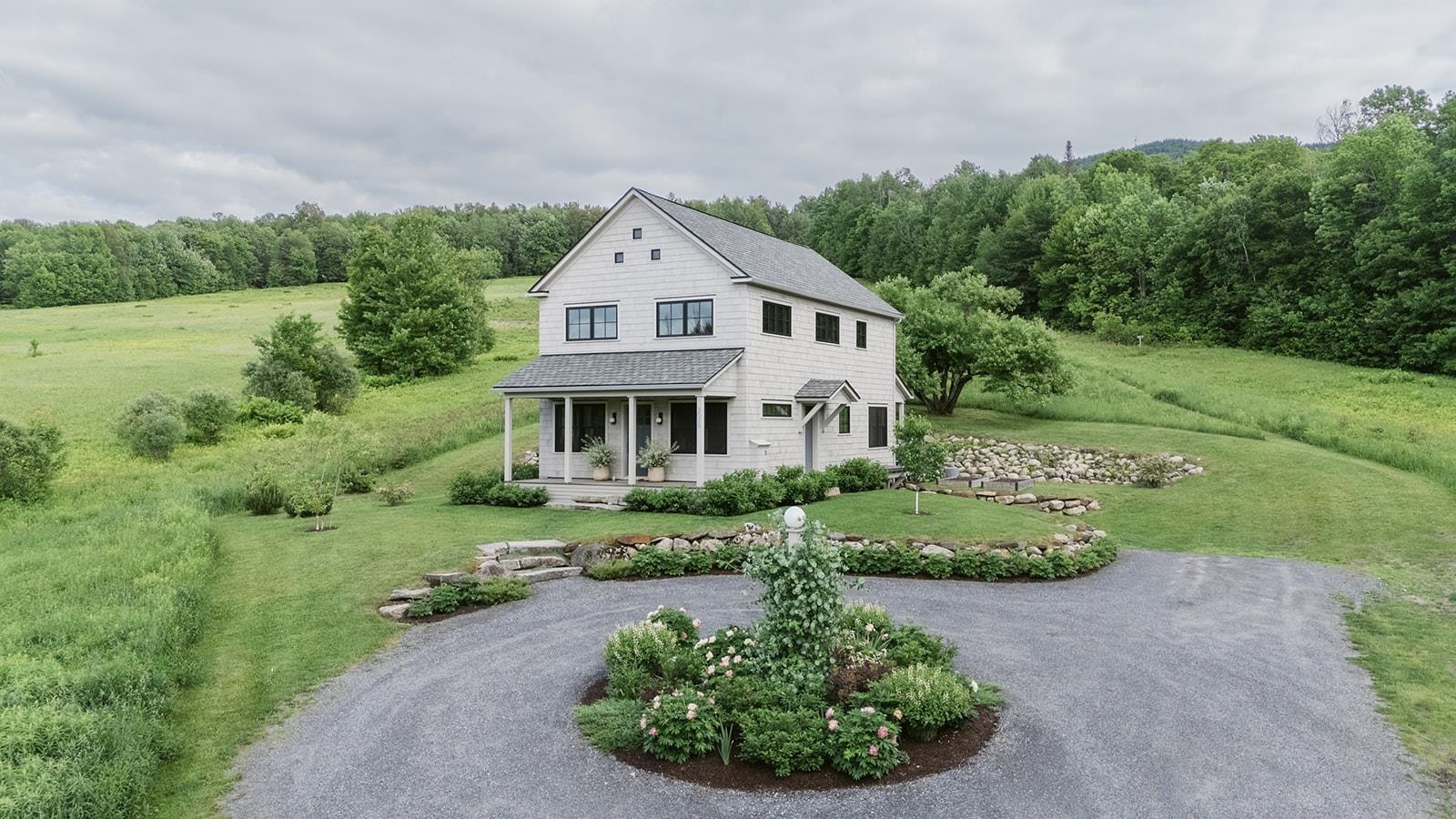 2035 Mountain Road Property Photo 1