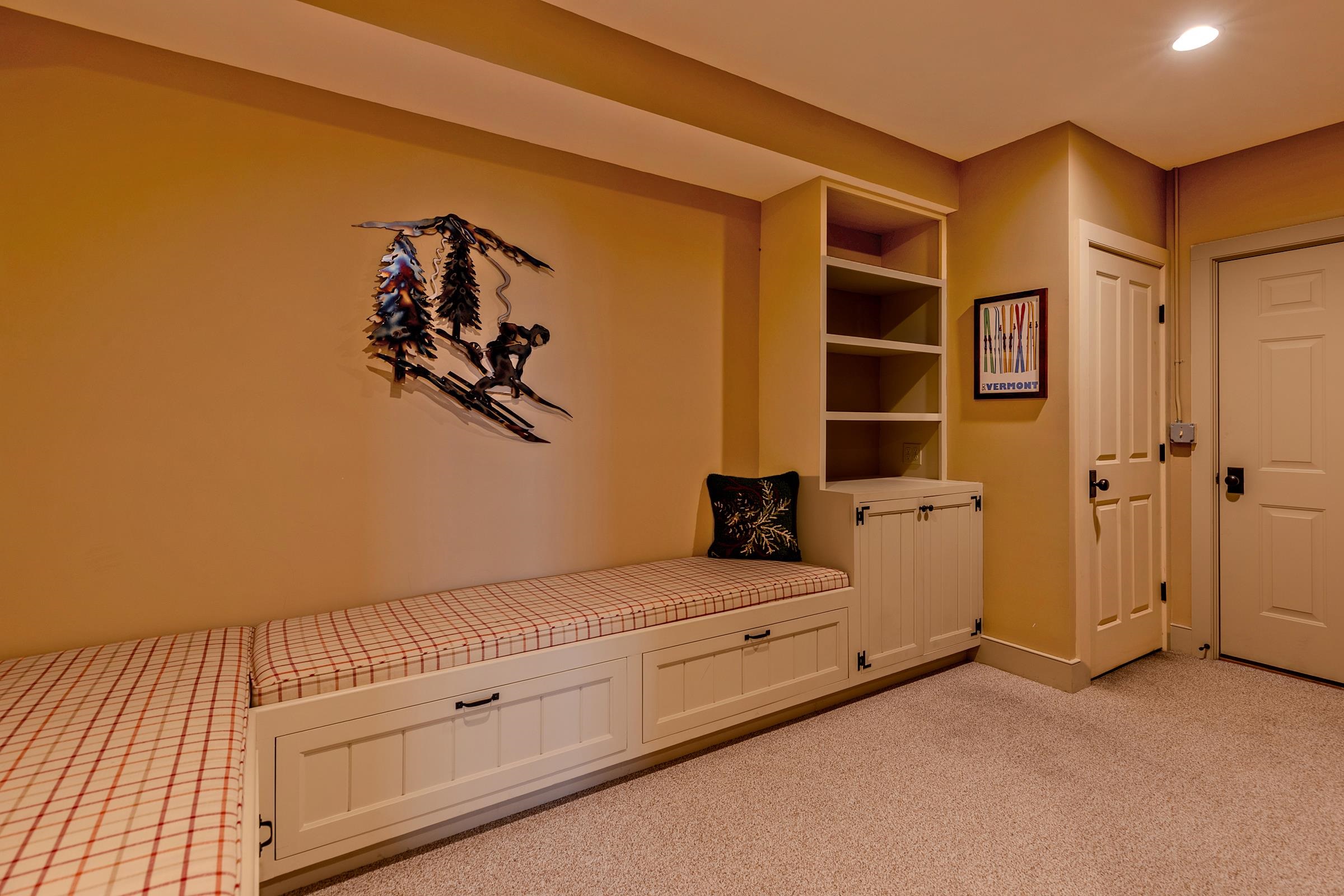330 Spruce Drive Property Photo 42