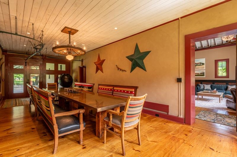 2236 River Road Property Photo 15